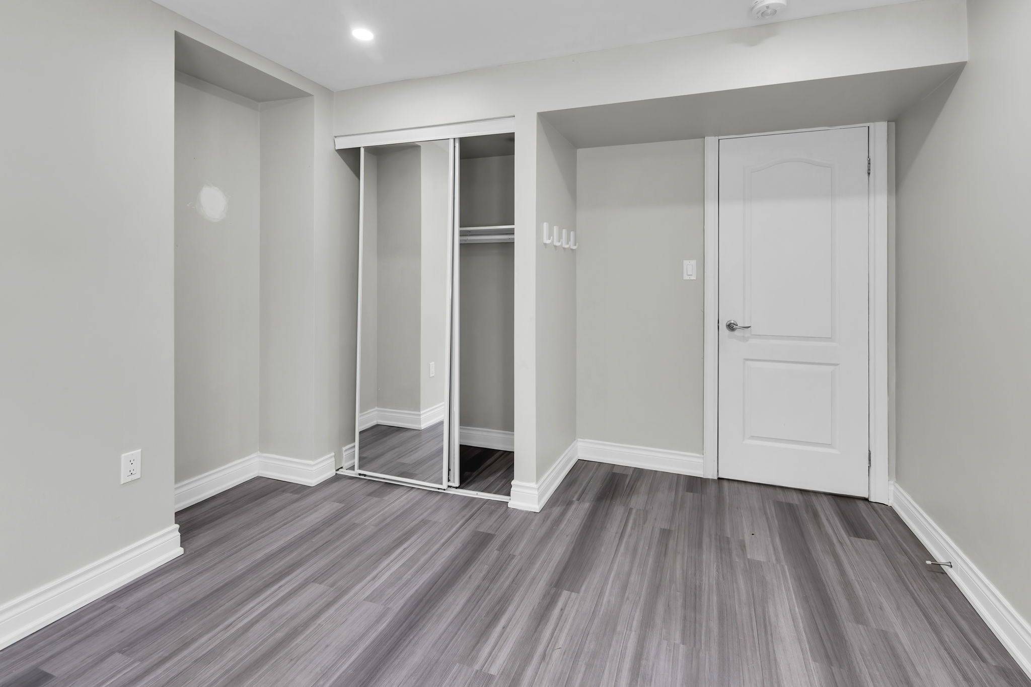 Clarington, ON L1C 3K2,265 Bruce Cameron DR