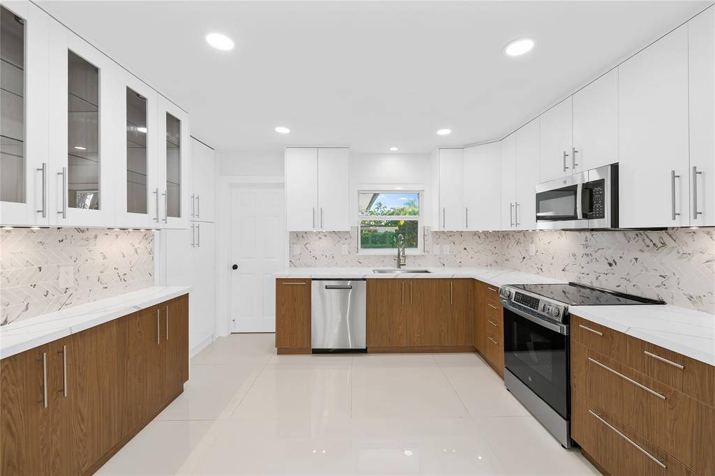 Fort Lauderdale, FL 33308,2149 NE 58th Ct