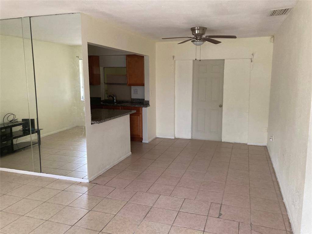 Sunrise, FL 33313,6827 NW 30th St