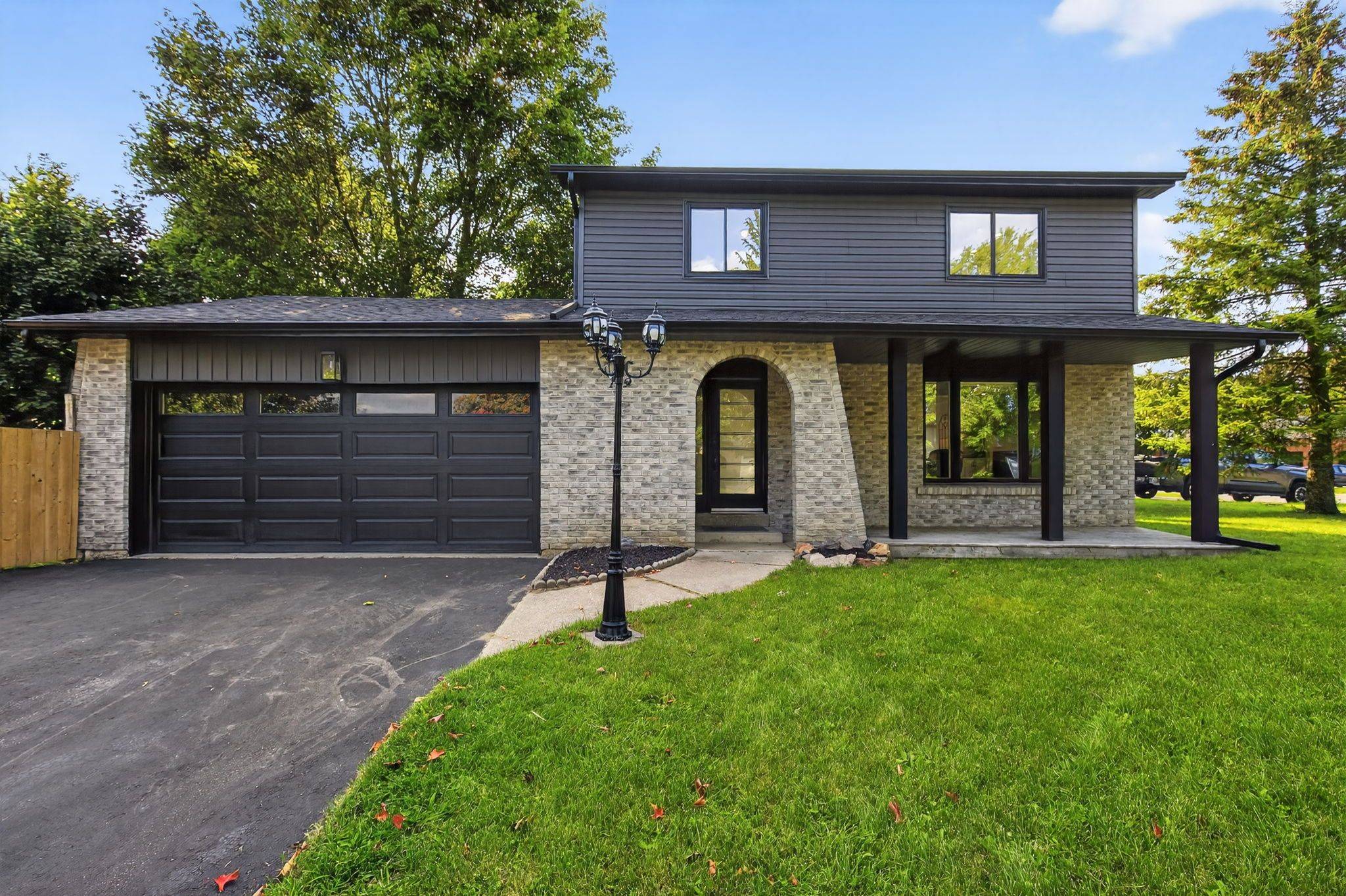 New Tecumseth, ON L9R 1E1,179 Tupper ST W