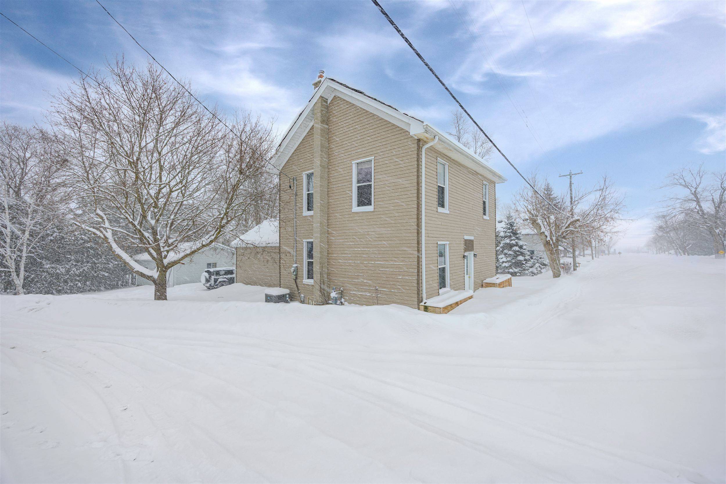 Brock, ON L0C 1H0,21 Albert ST S