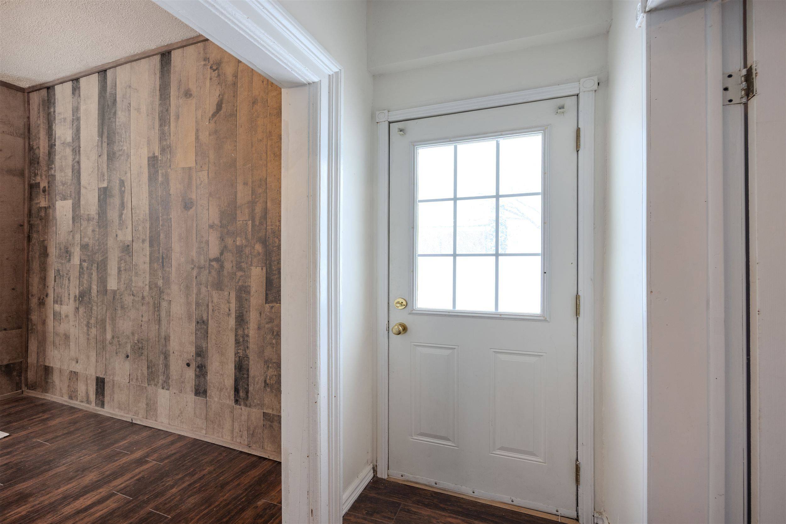 Brock, ON L0C 1H0,21 Albert ST S