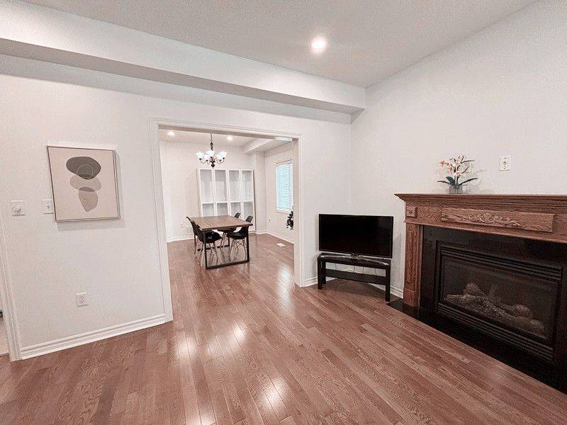 Georgina, ON L4P 0A1,2 Whitestone DR