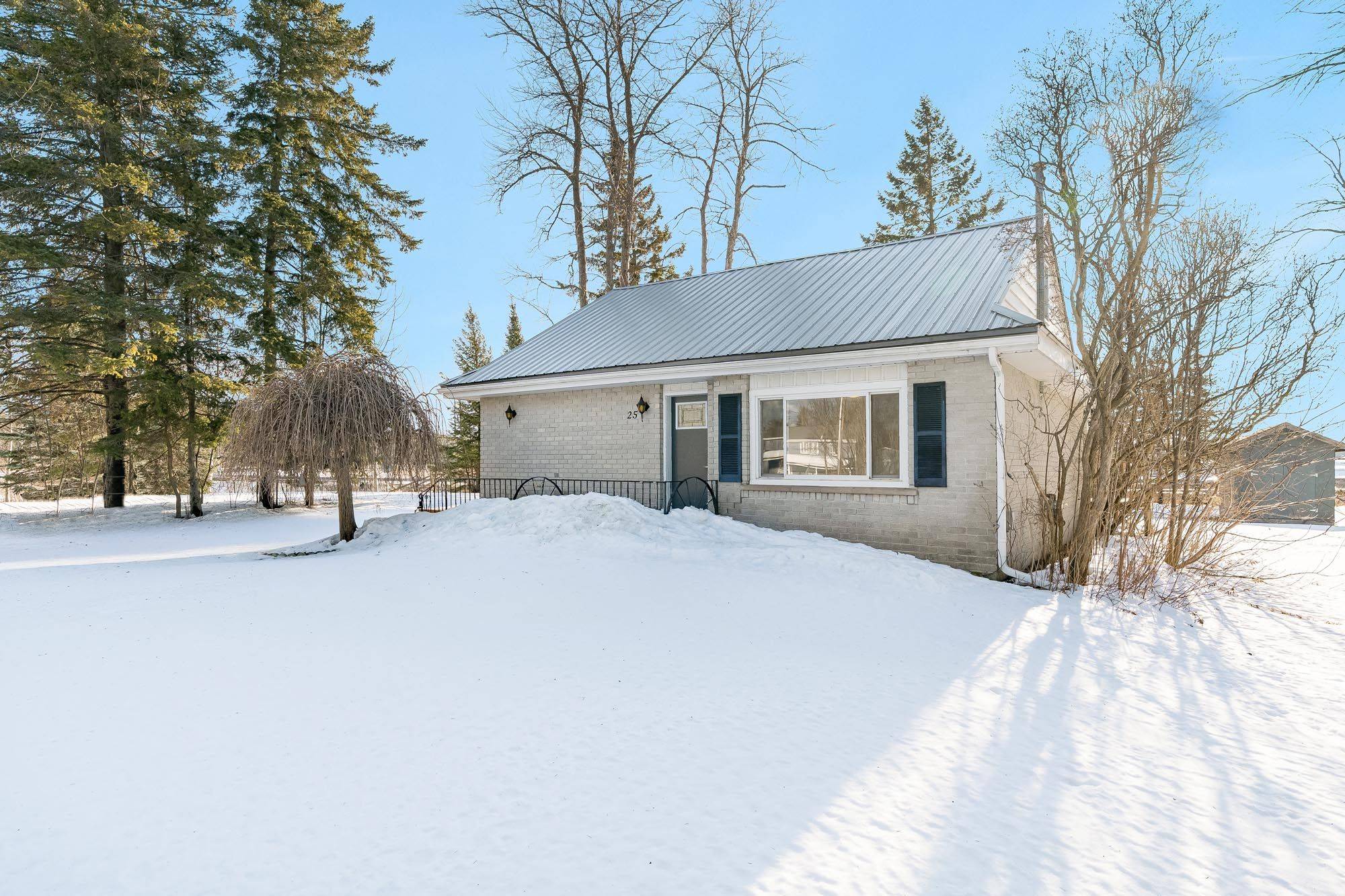 Wasaga Beach, ON L9Z 2G5,25 Ayling Reid CT