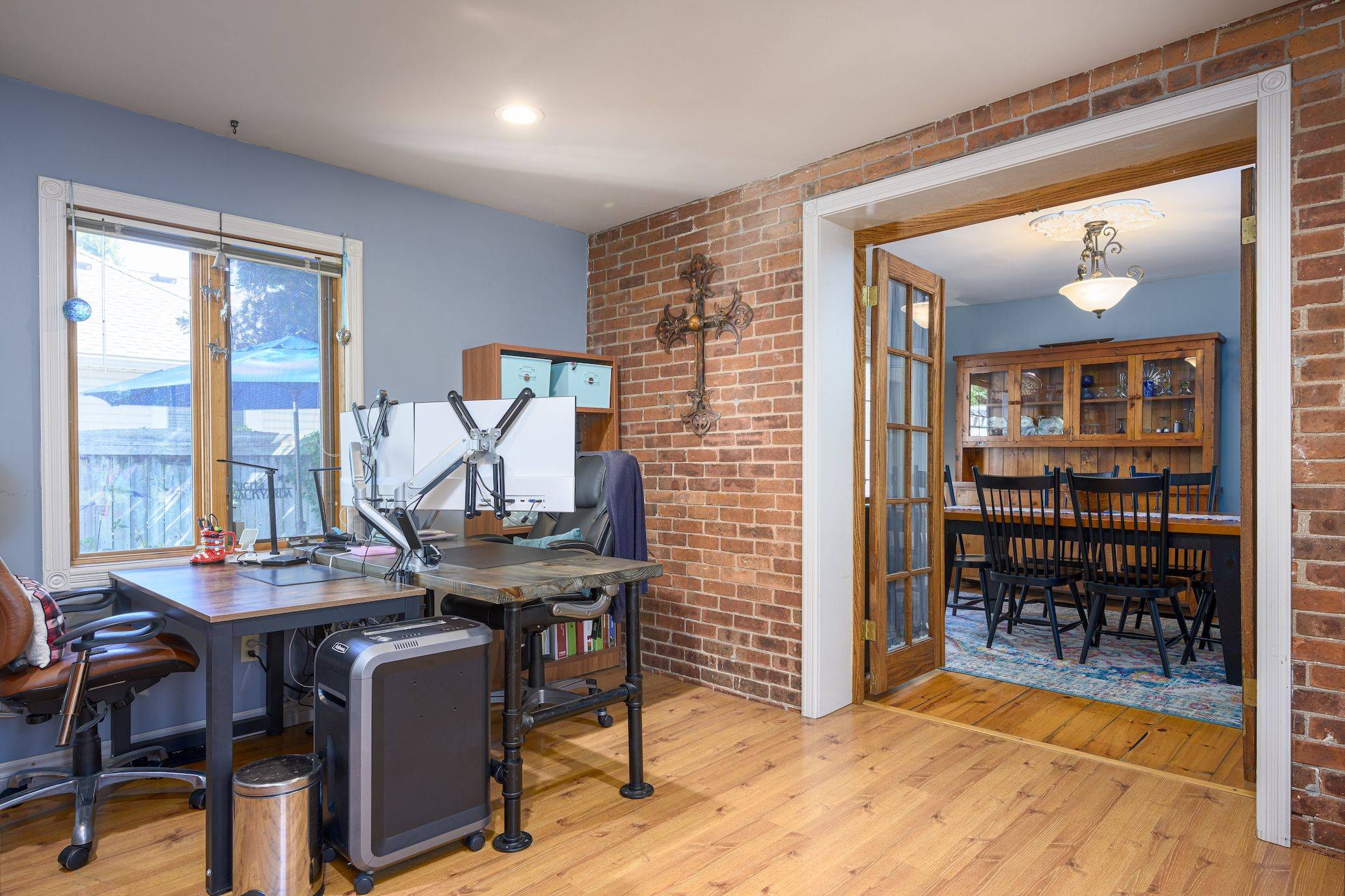 Barrie, ON L4N 1Z3,17 Frances ST N