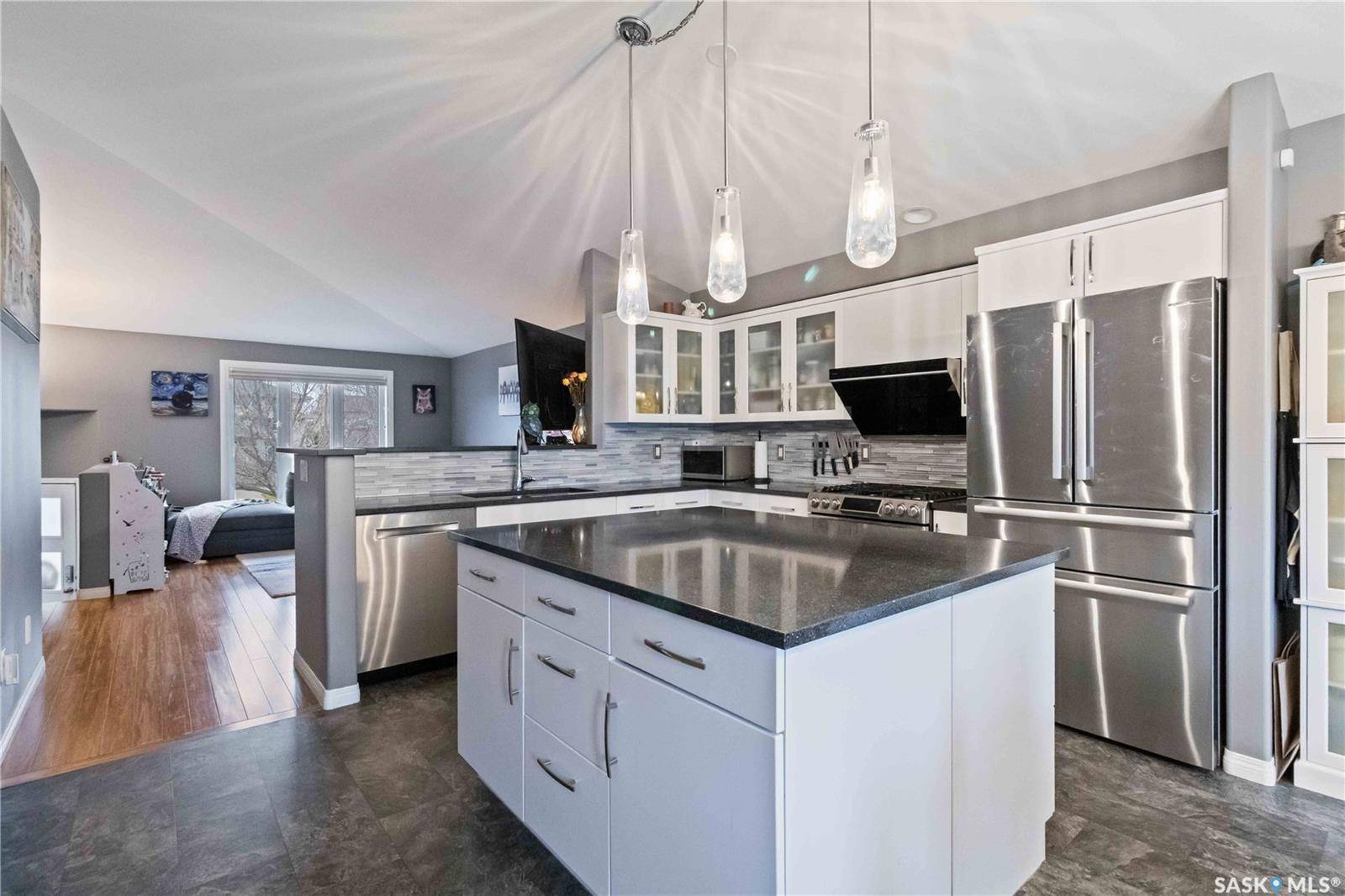 Saskatoon, SK S7N 4T3,506 Kucey CRESCENT