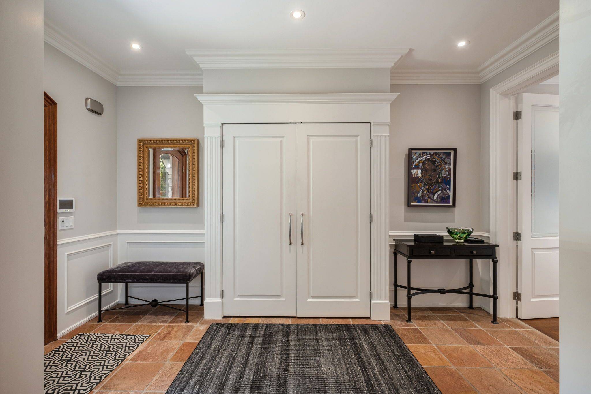 Toronto W08, ON M8X 2R6,80 Kingsway CRES