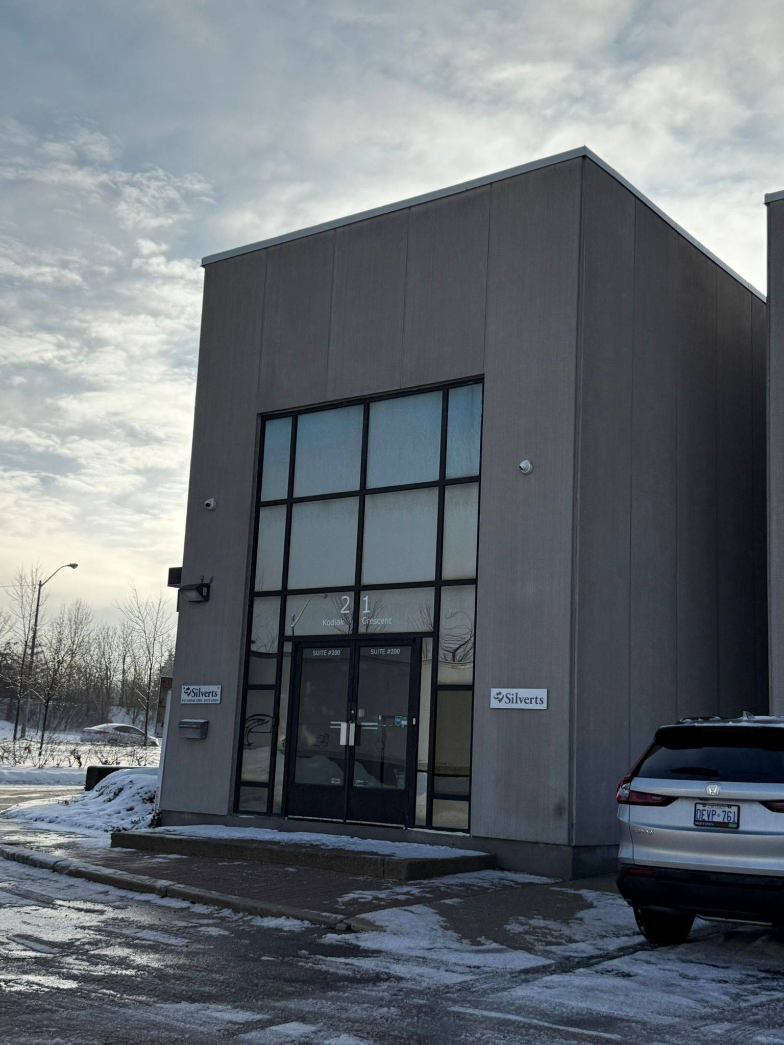 Toronto W05, ON M3J 3E5,21 Kodiak CRES #200