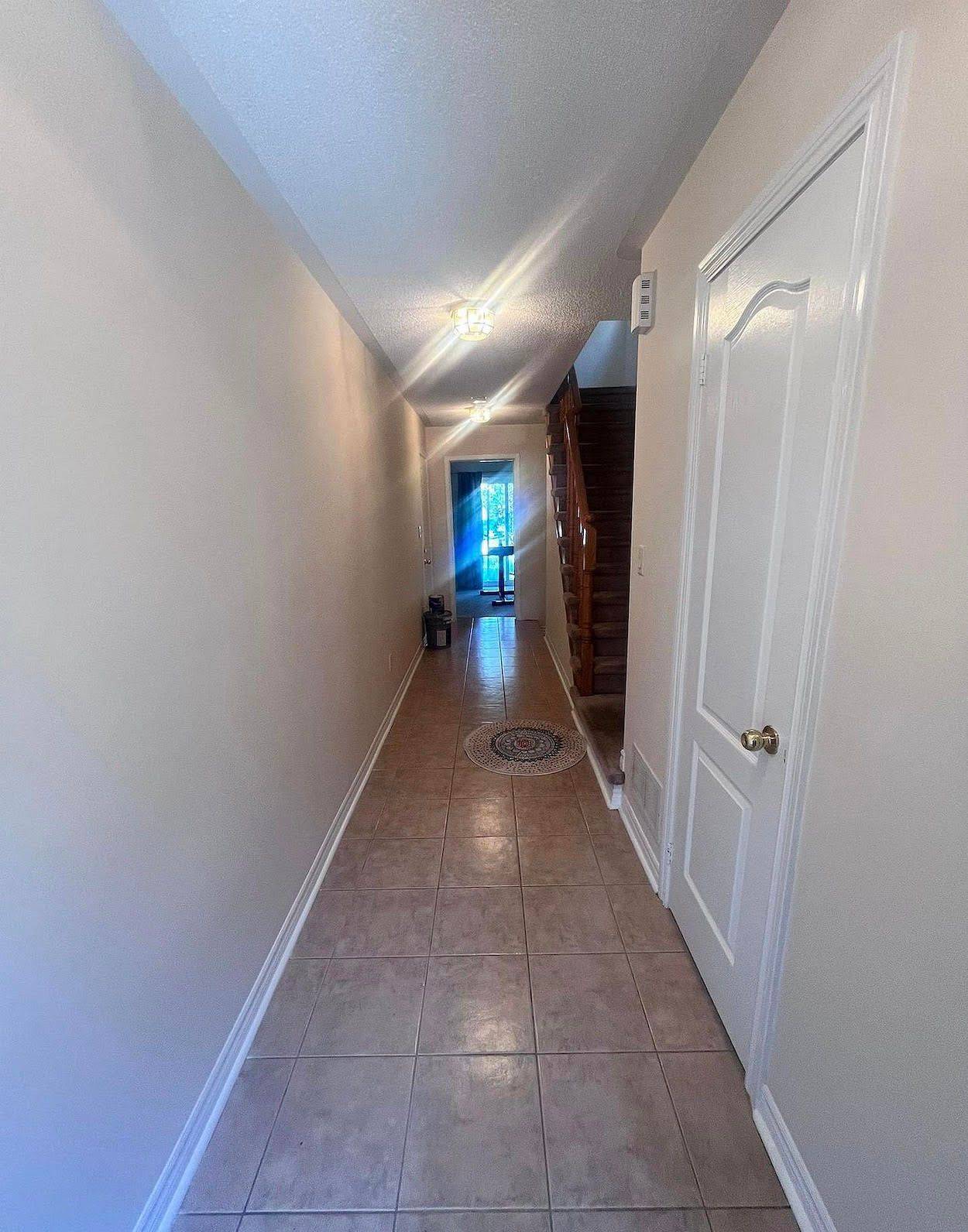 Toronto W10, ON M9W 0A5,27 Frost King LN