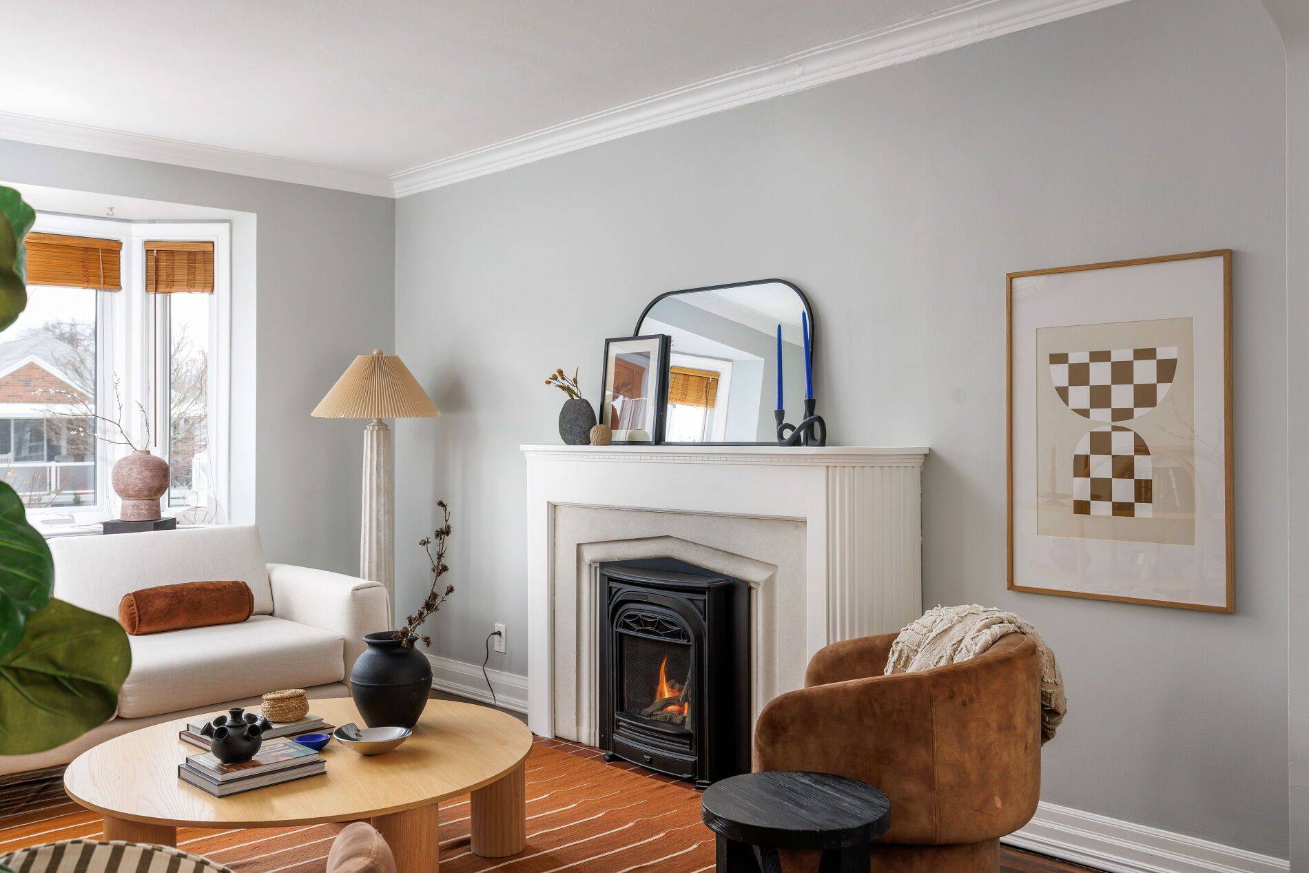 Toronto W03, ON M6N 4H4,6 Glamis AVE