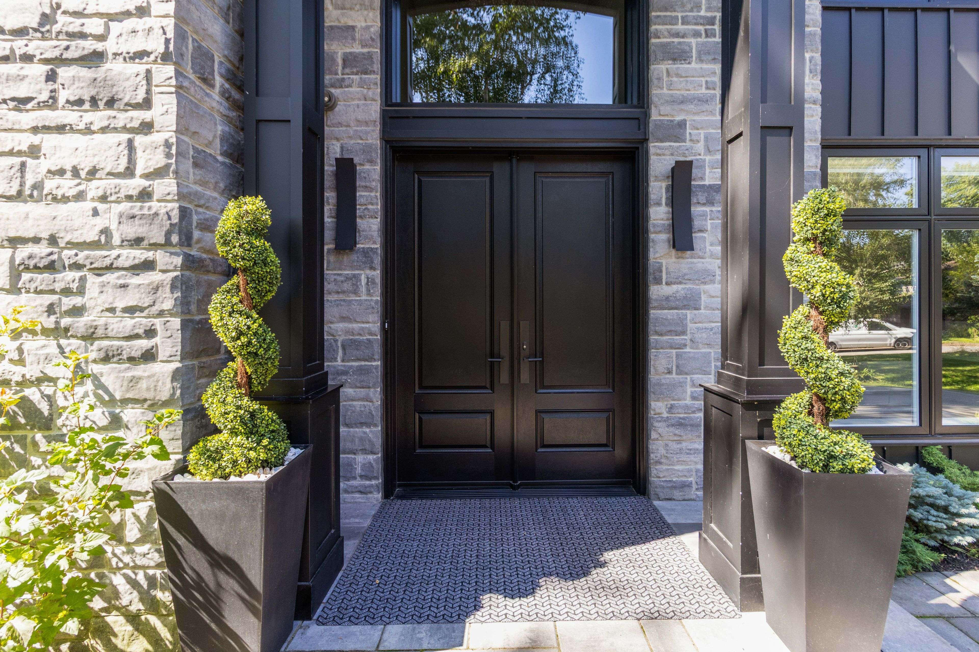 Mississauga, ON L5J 1R7,1489 Rogerswood CT