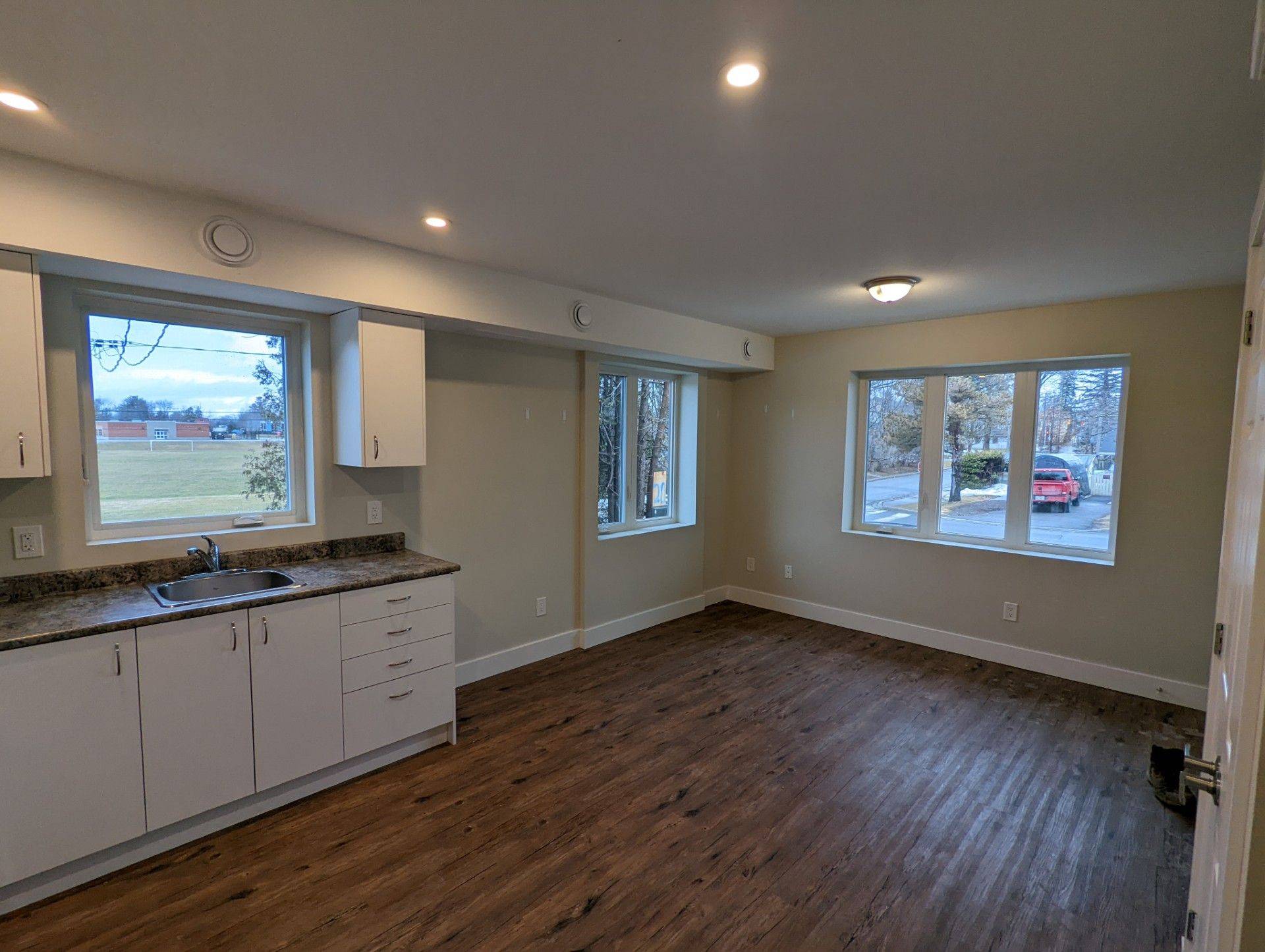 Perth, ON K7H 3H7,100 WELLAND ST