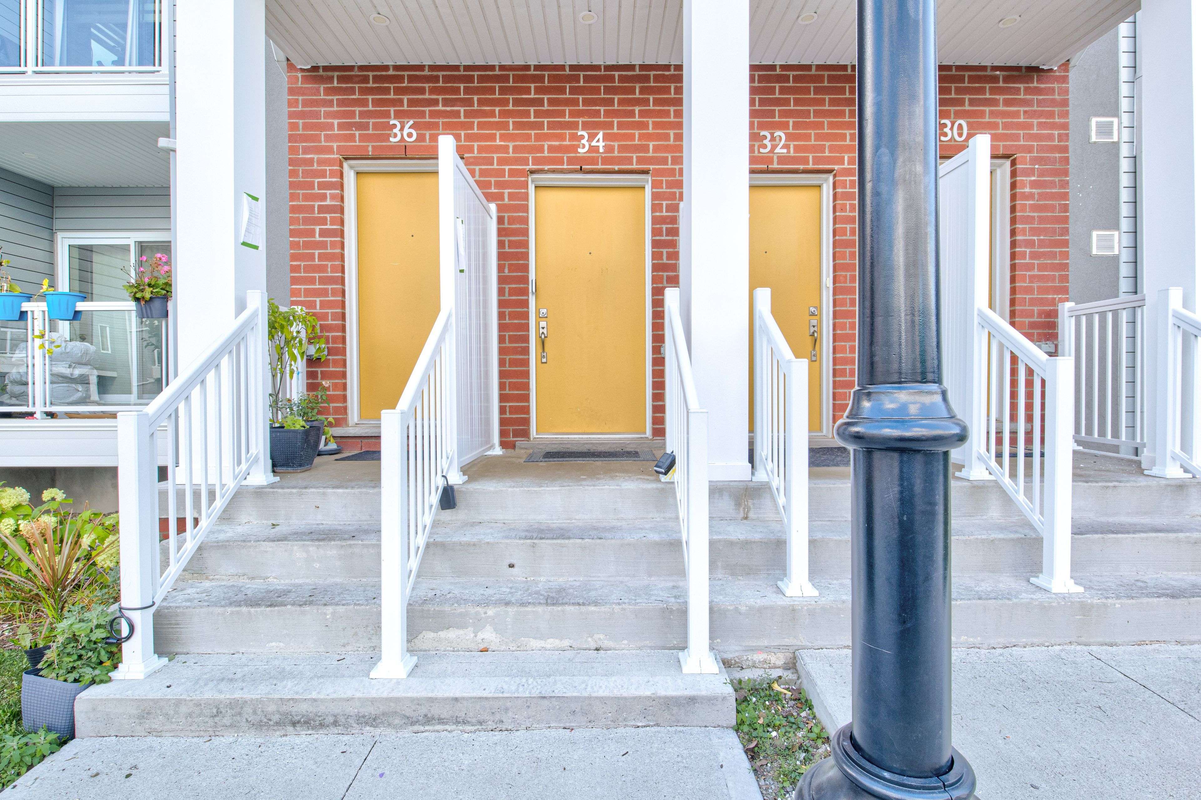 Kitchener, ON N2R 0R7,34 Vitality DR