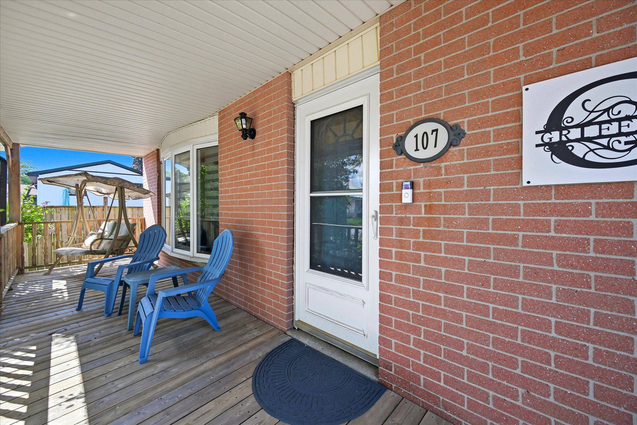 Hamilton, ON L8T 4R3,107 Billington CRES