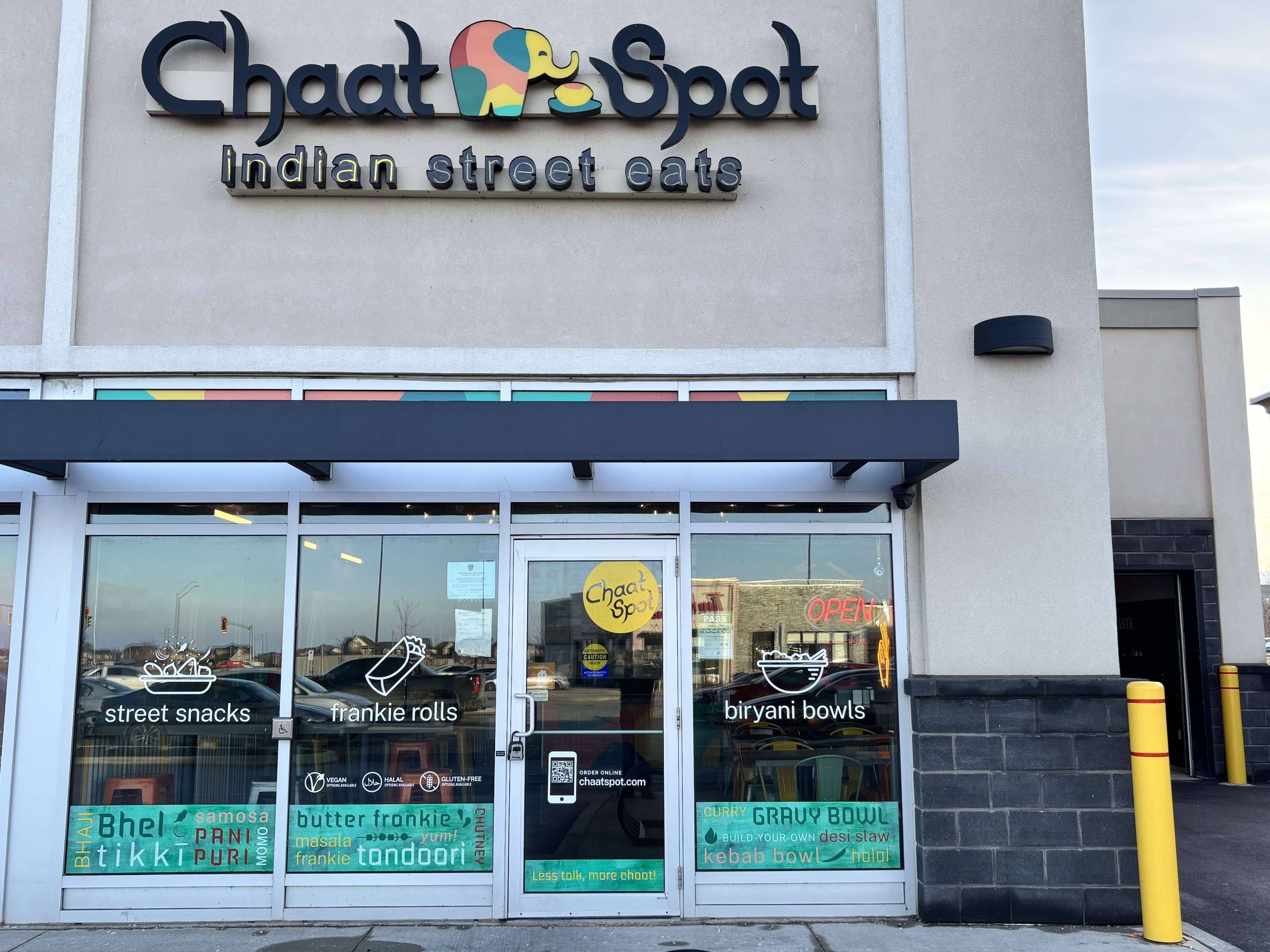 Hamilton, ON L8E 5C5,1356 South Service RD S #Unit #4