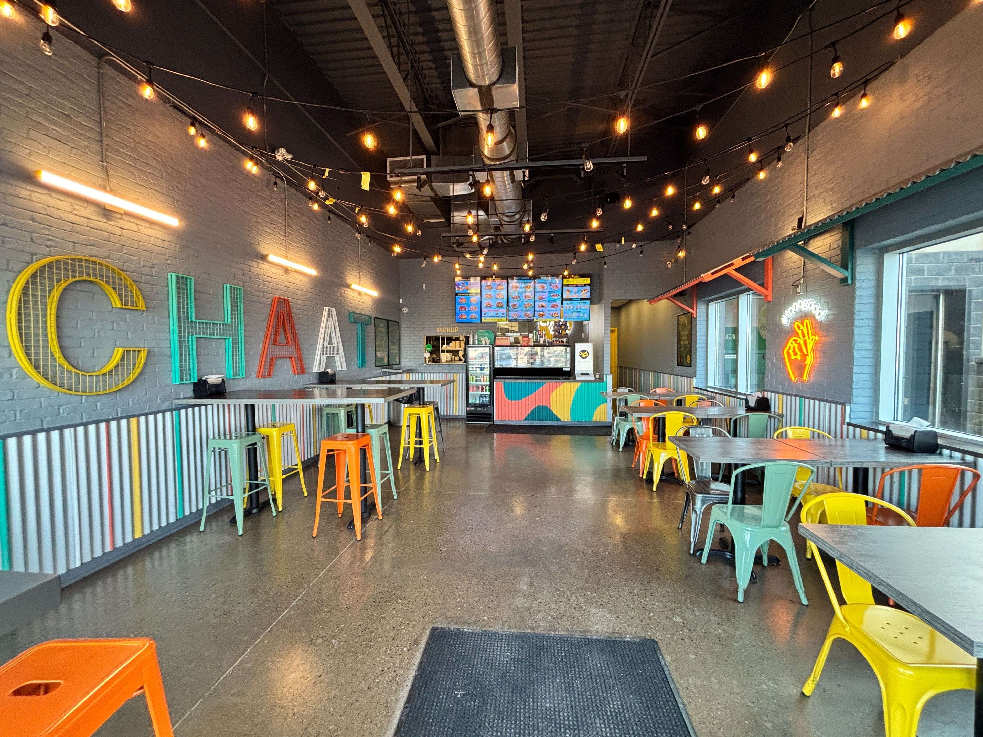 Hamilton, ON L8E 5C5,1356 South Service RD S #Unit #4