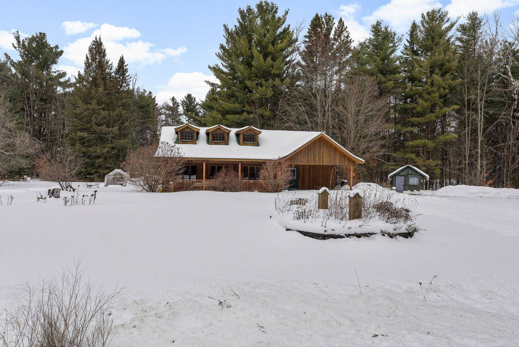 Mcnab/braeside, ON K7S 3G8,400 Calabogie RD