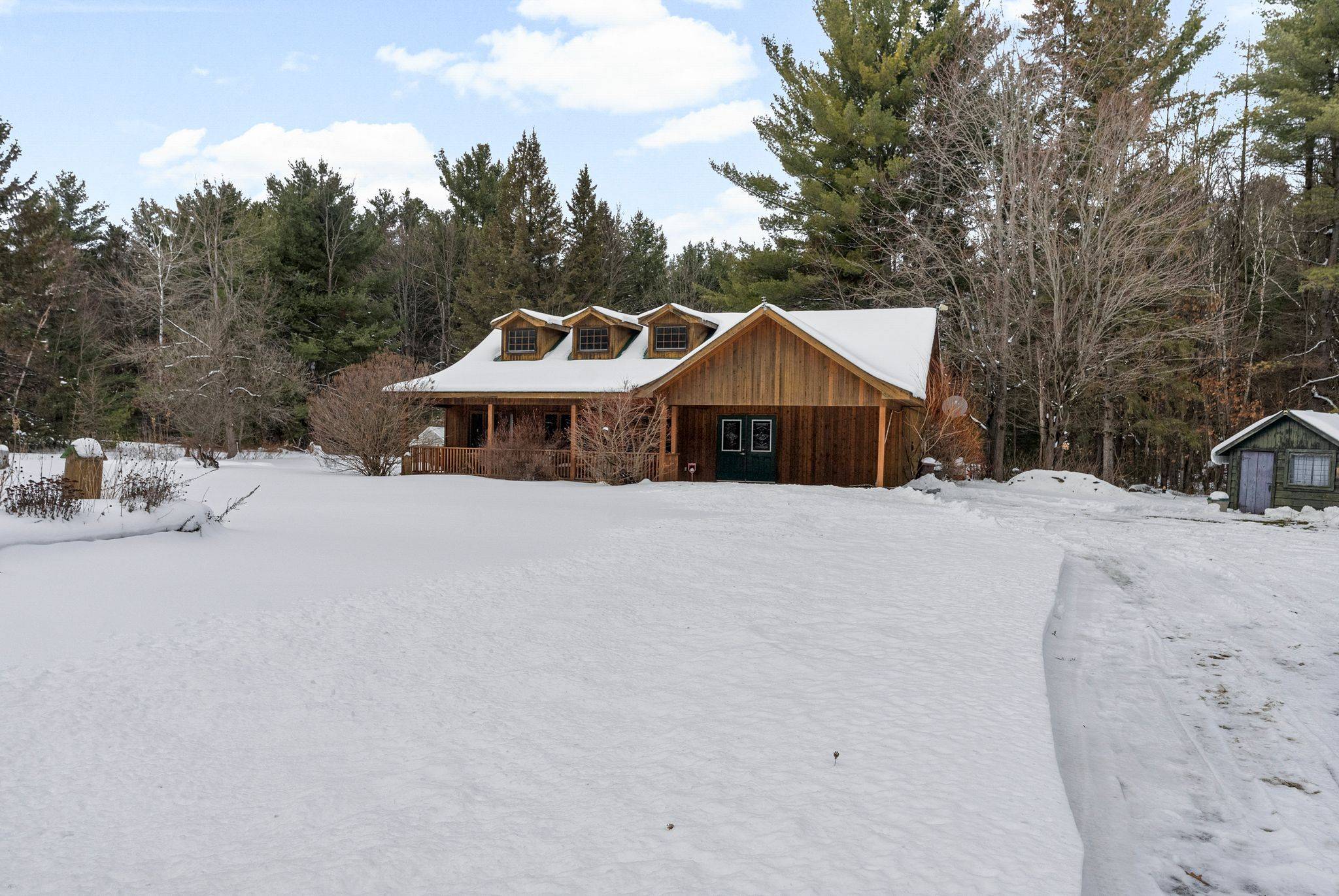 Mcnab/braeside, ON K7S 3G8,400 Calabogie RD