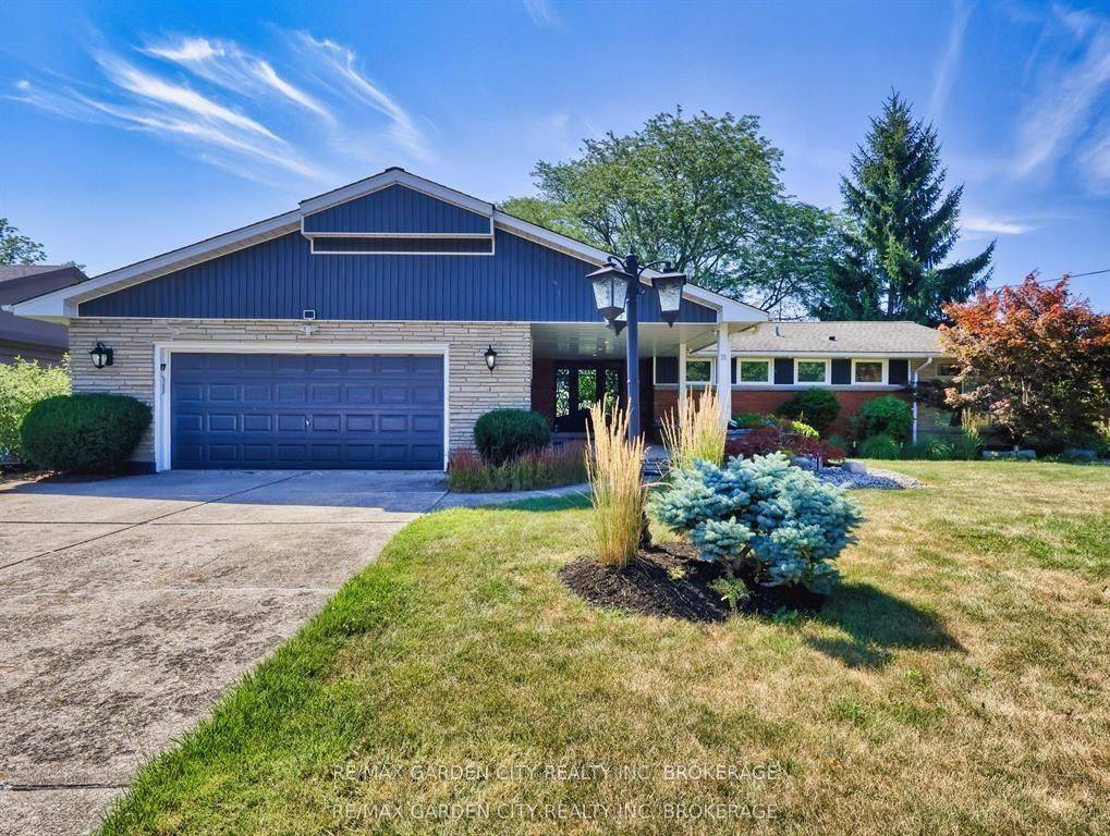 St. Catharines, ON L2T 3S3,28 MARSDALE DR