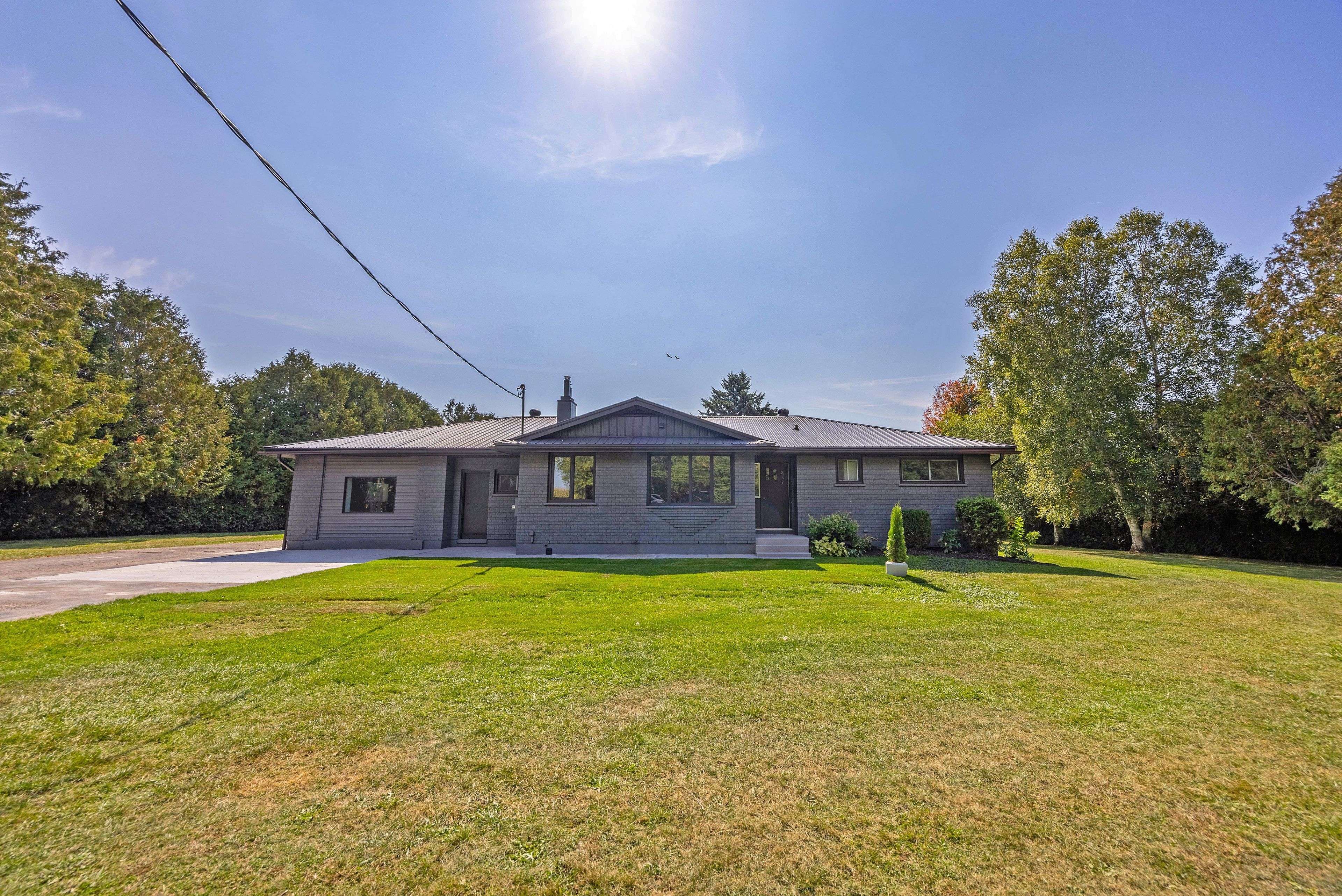 Malahide, ON N0L 1B0,829 AVON DR