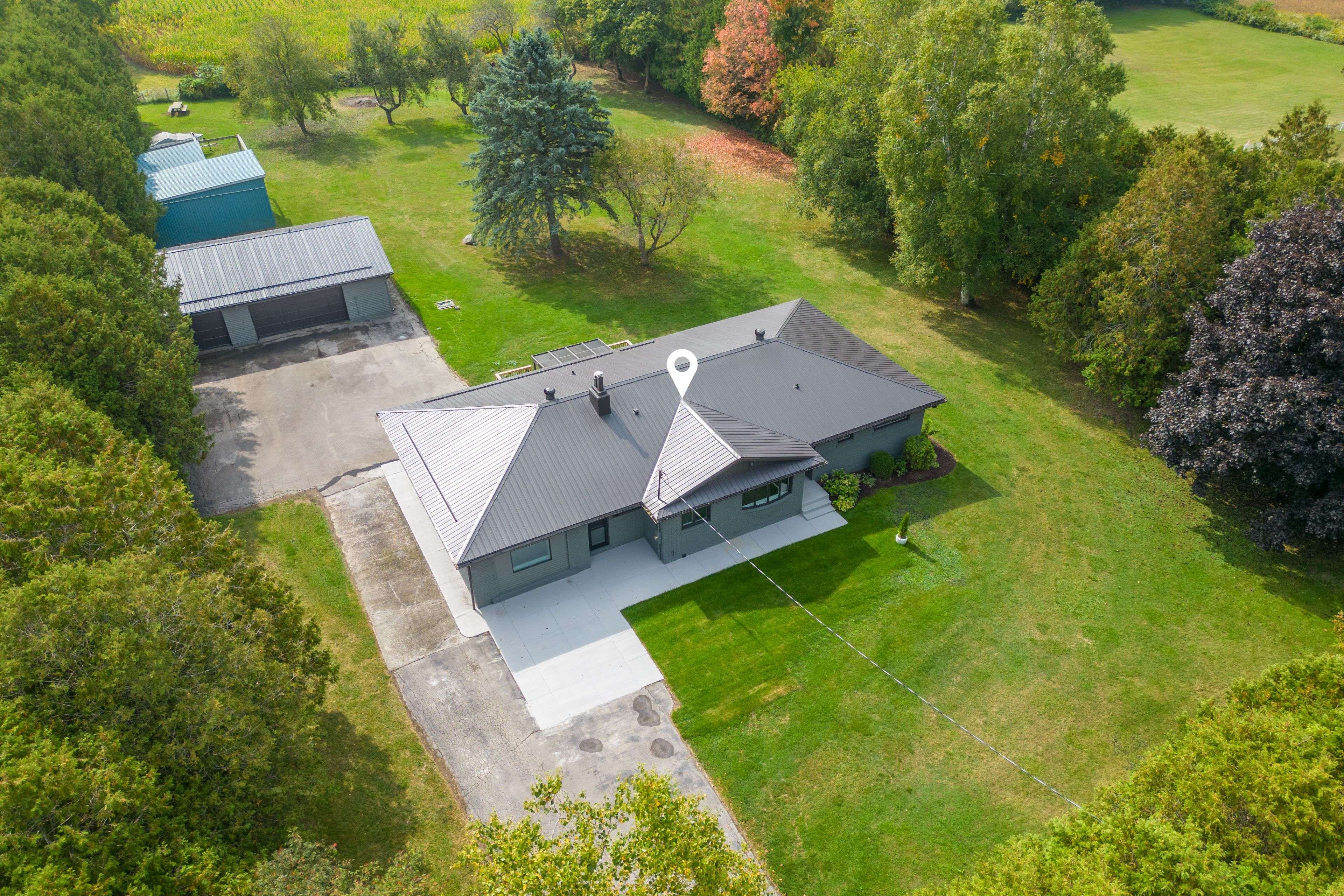 Malahide, ON N0L 1B0,829 AVON DR