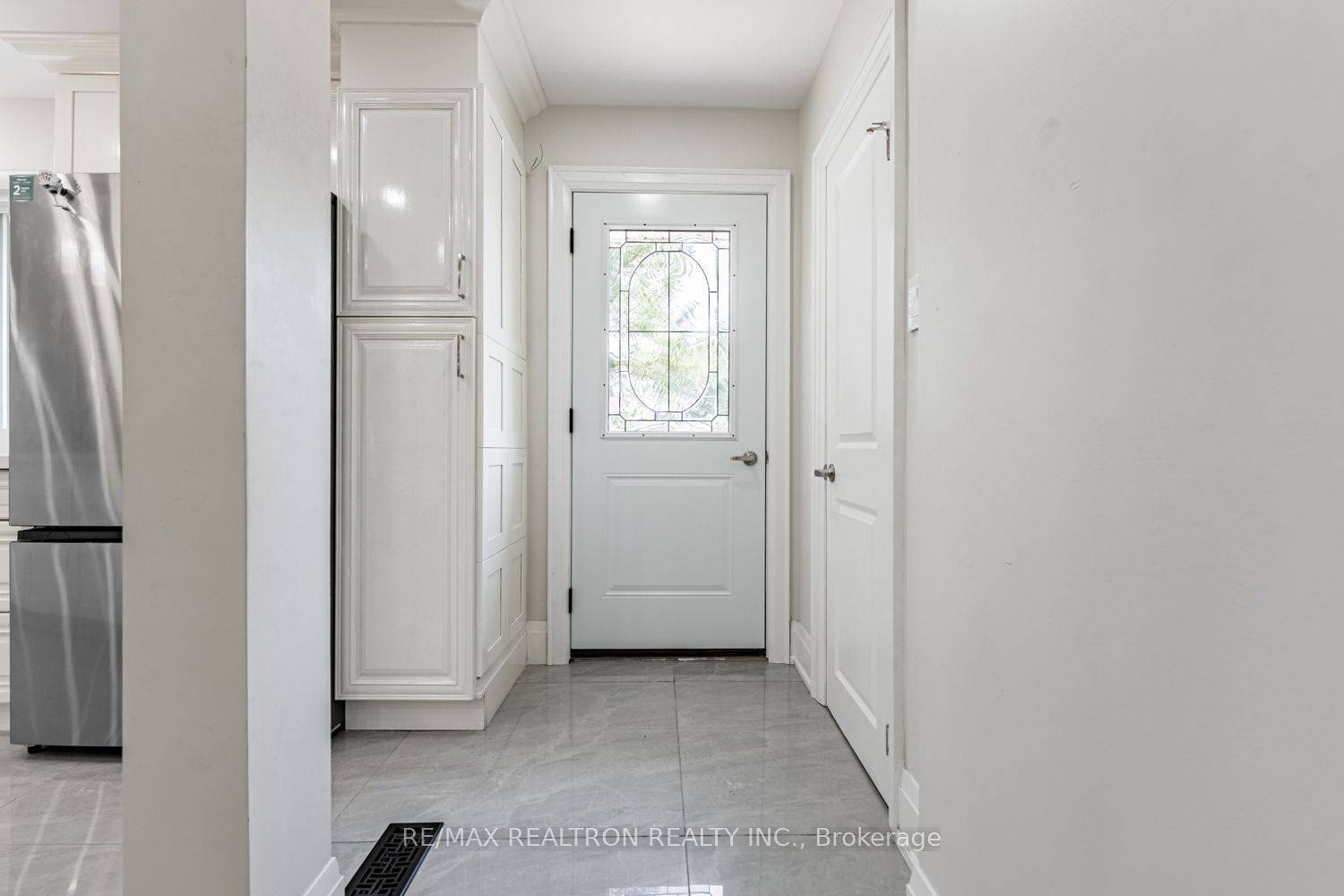 Hamilton, ON L8G 2A9,79 Blanmora DR