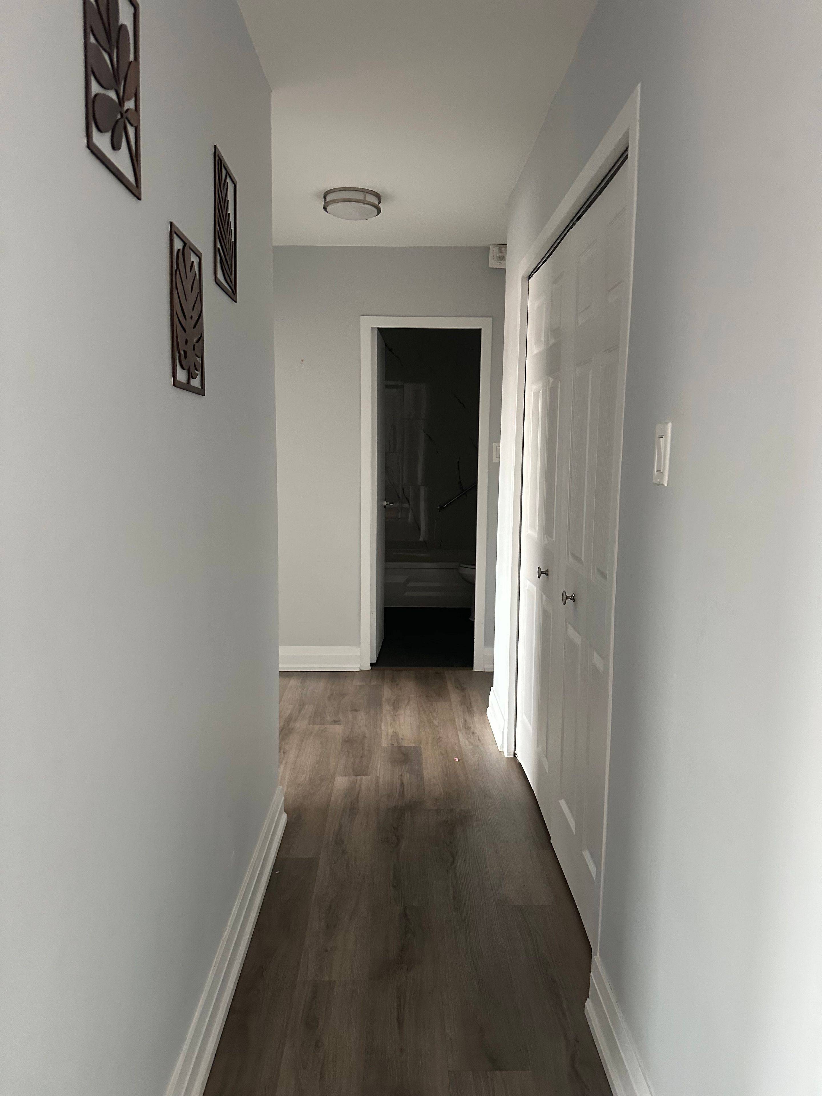 Welland, ON L3C 3B7,579 Clare AVE #212