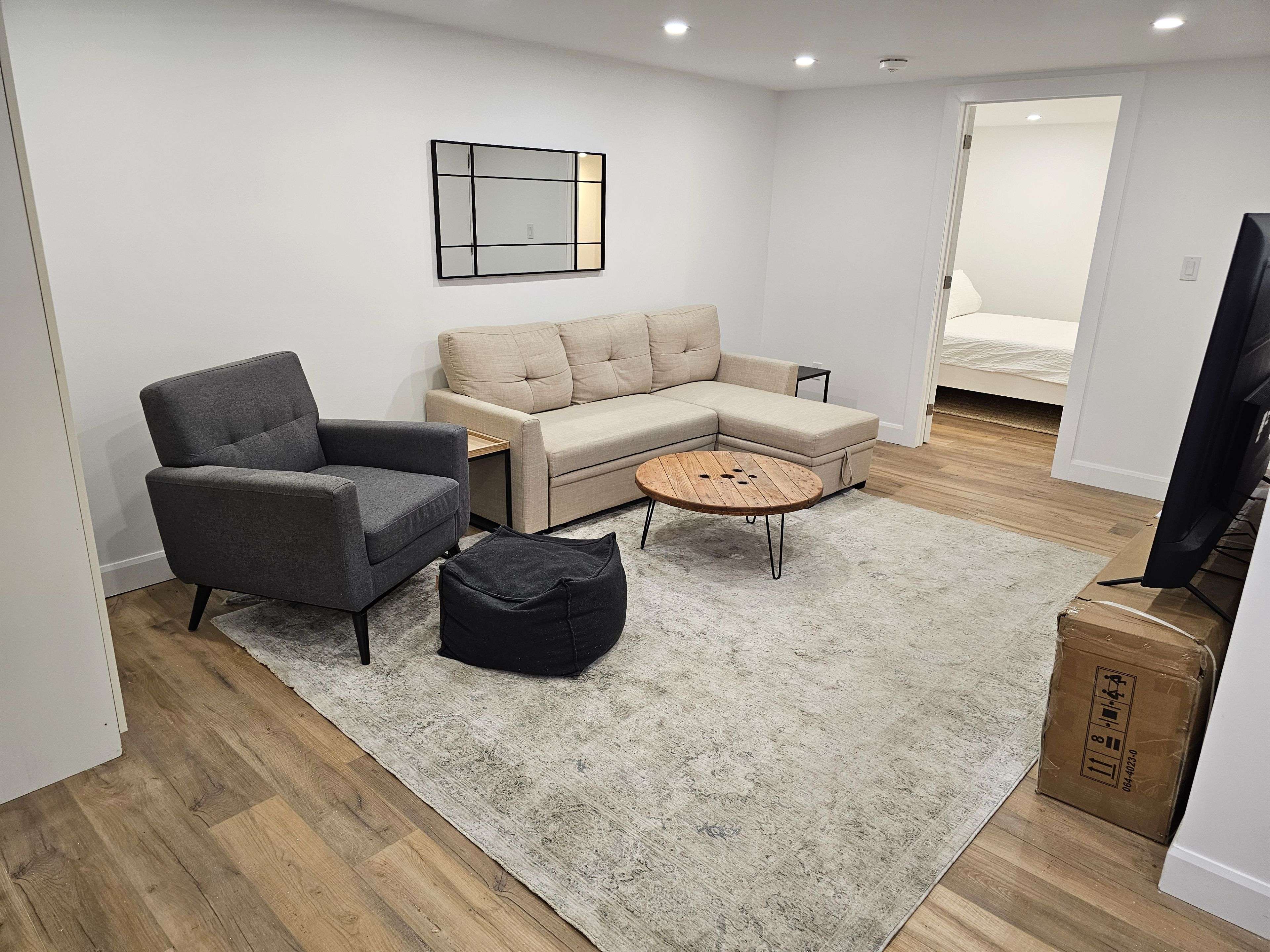 Belleville, ON K8P 4A6,620 Sidney ST #B