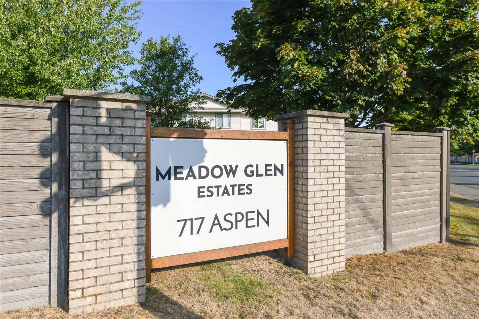 Comox, BC V9M 3X4,717 Aspen Rd #5