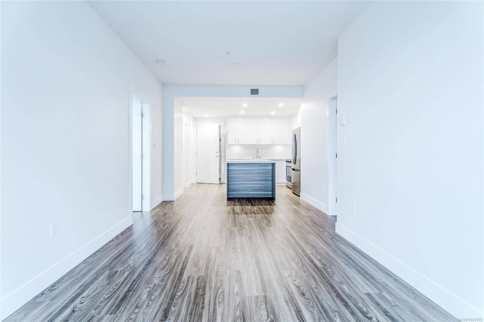 Nanaimo, BC V9V 1W4,6320 Sentinal Dr #407