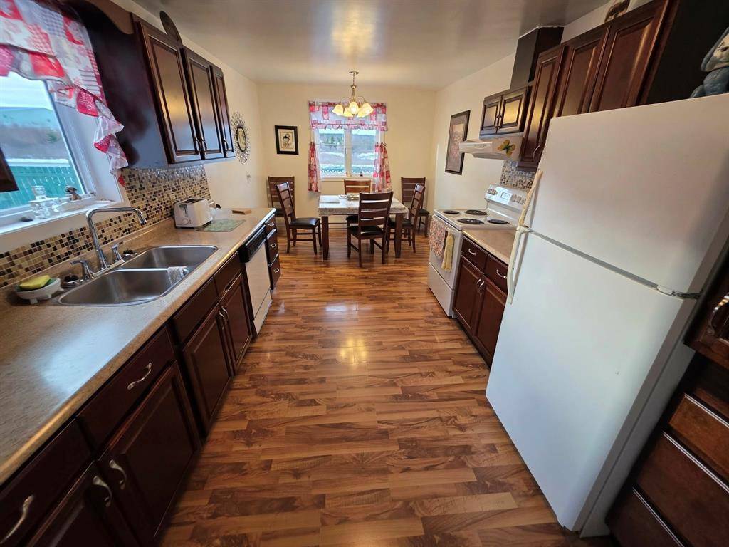 Mobile, NL A0A 4K0,3 Main Highway