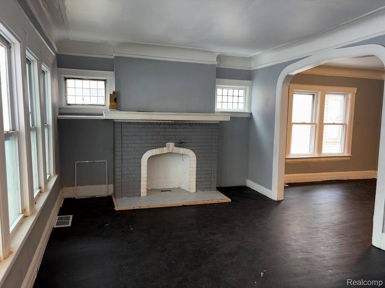 Detroit, MI 48215,204 Philip ST