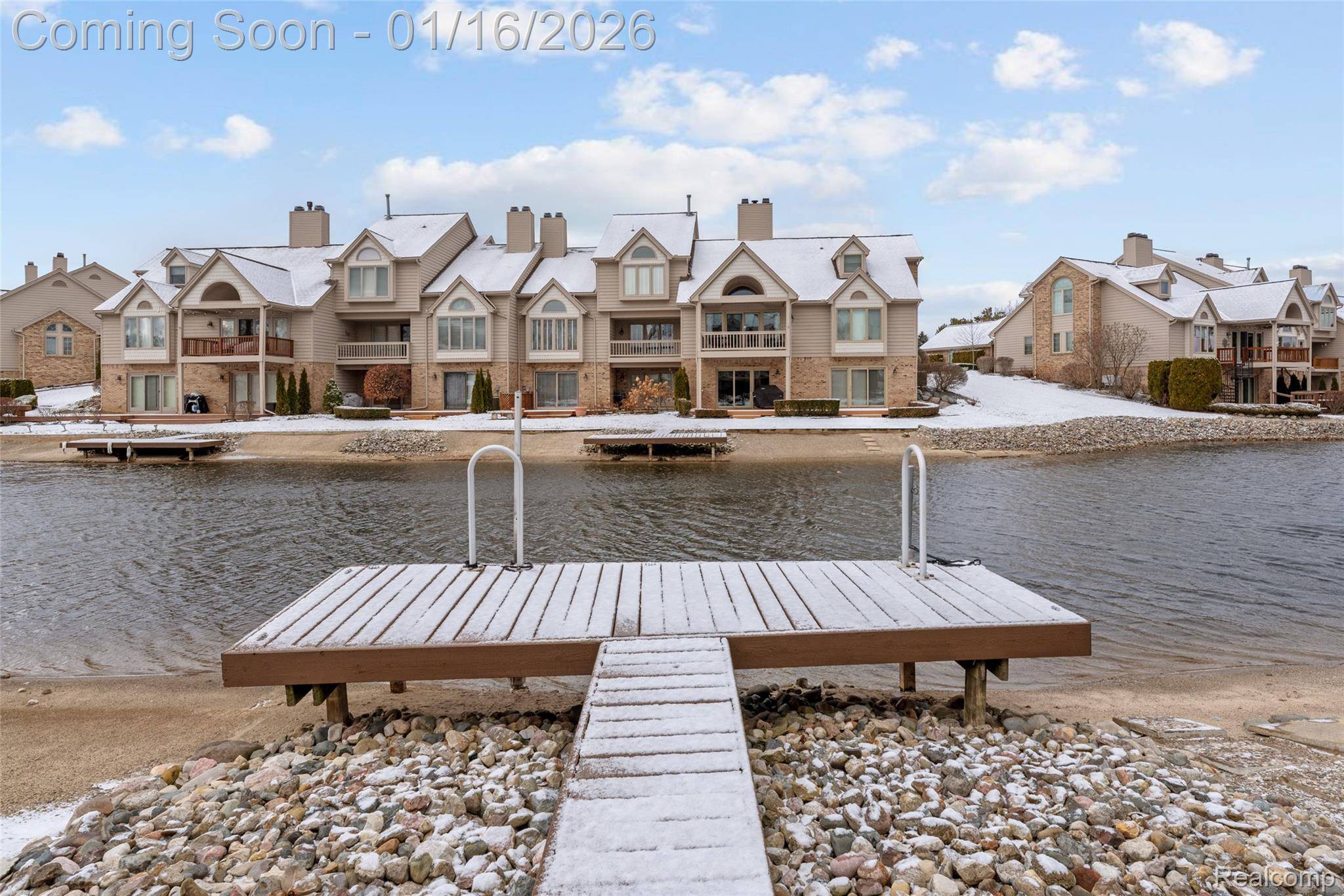 Northville, MI 48168,18269 Blue Heron Pointe DR