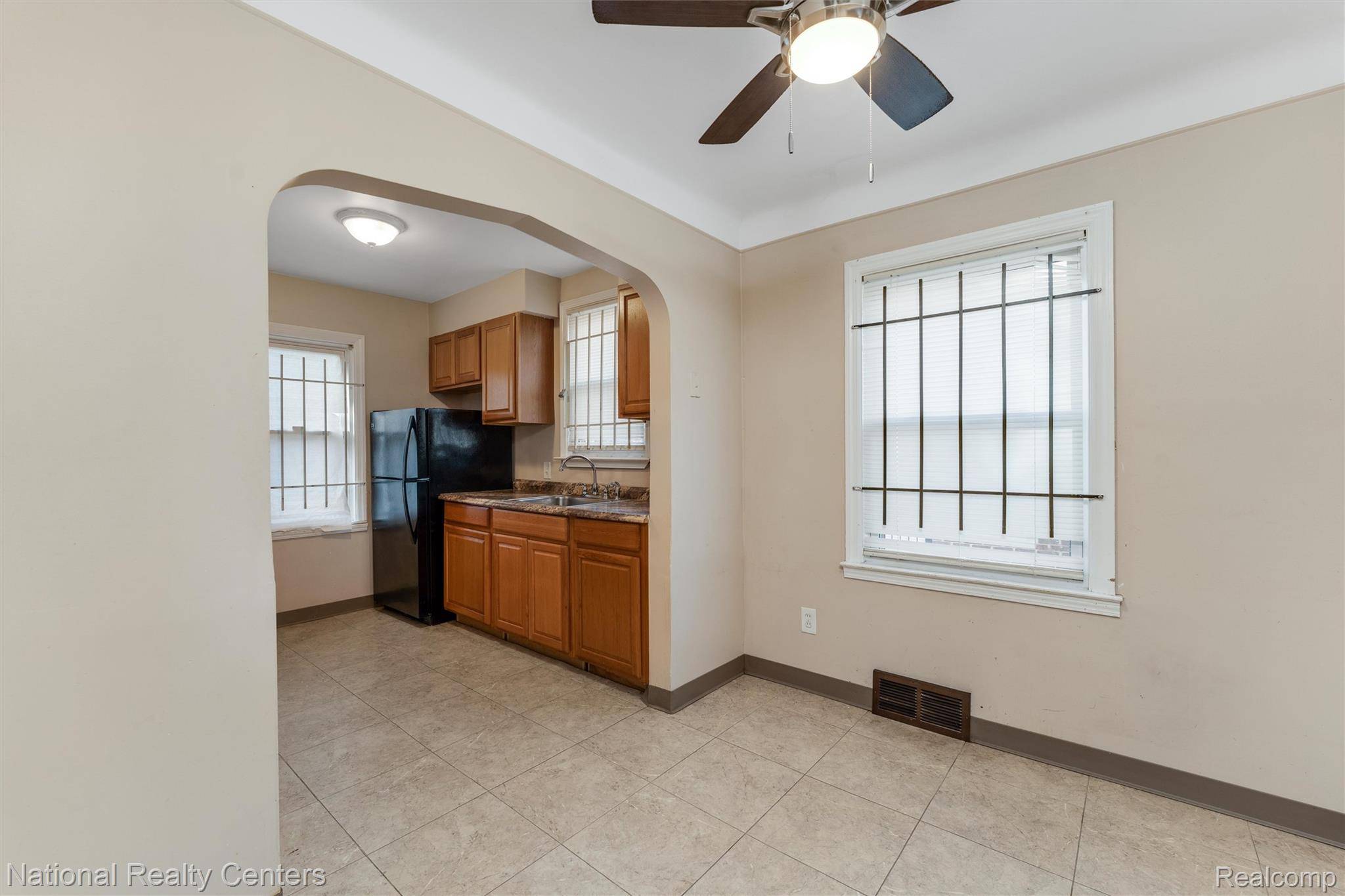 Detroit, MI 48224,5525 Cadieux RD