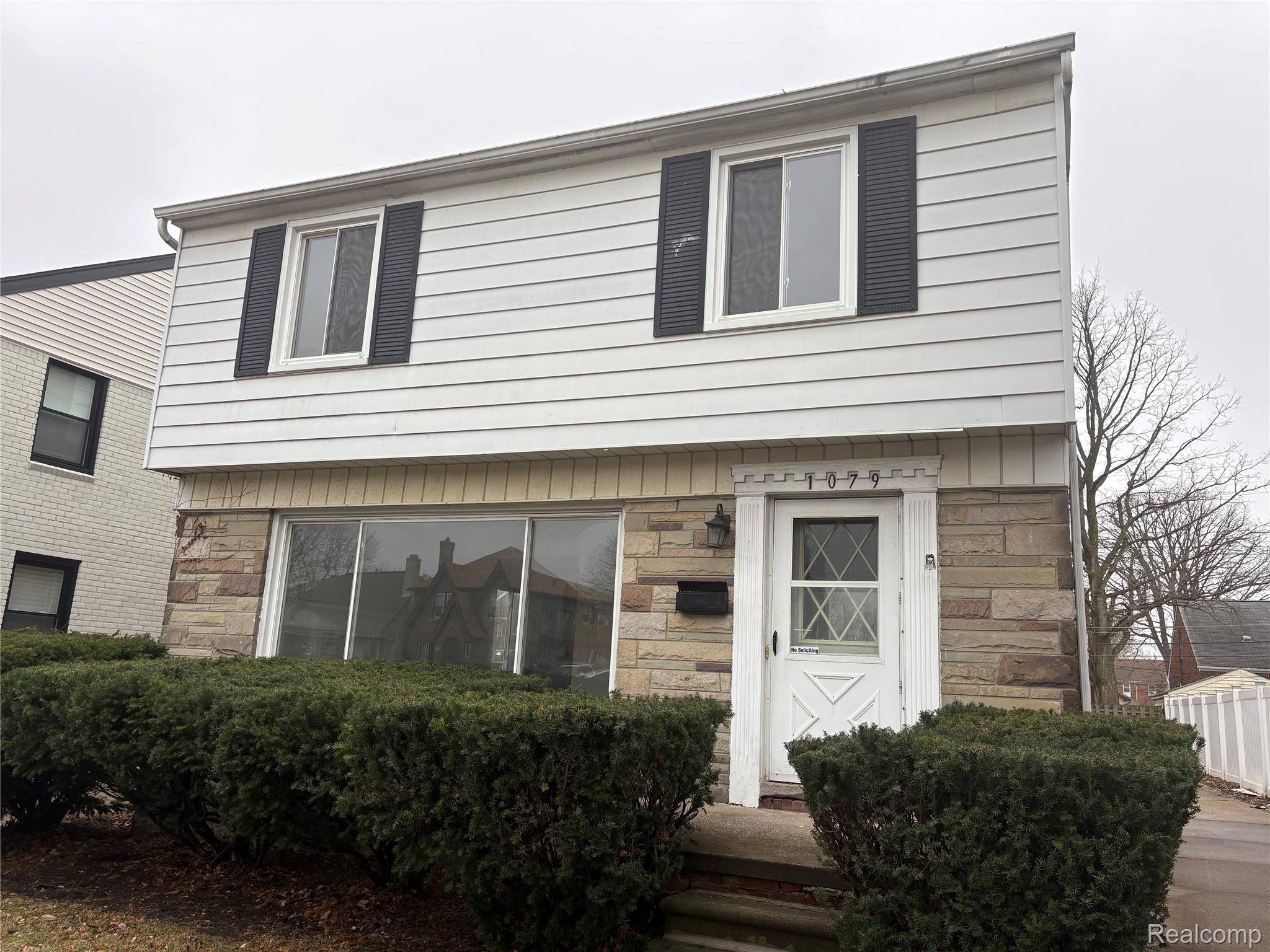 Lincoln Park, MI 48146,1079 Emmons BLVD