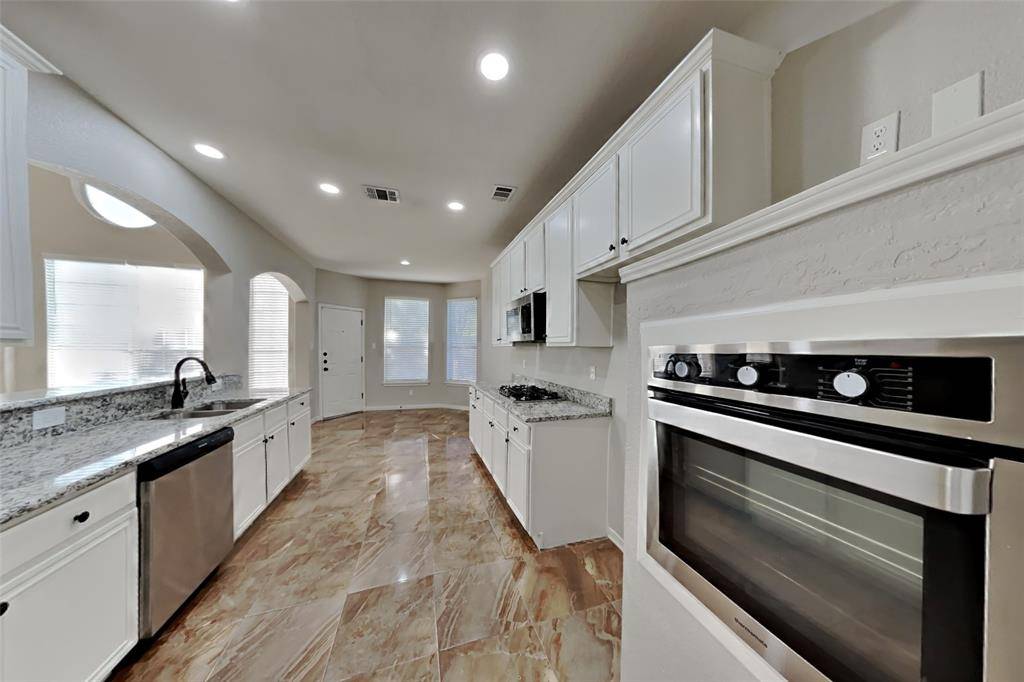 Trophy Club, TX 76262,301 Village Trail