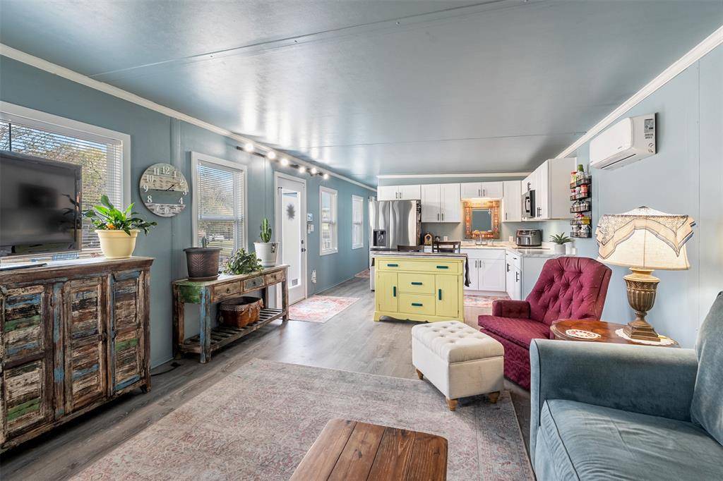 Mabank, TX 75156,205 Scott Lane