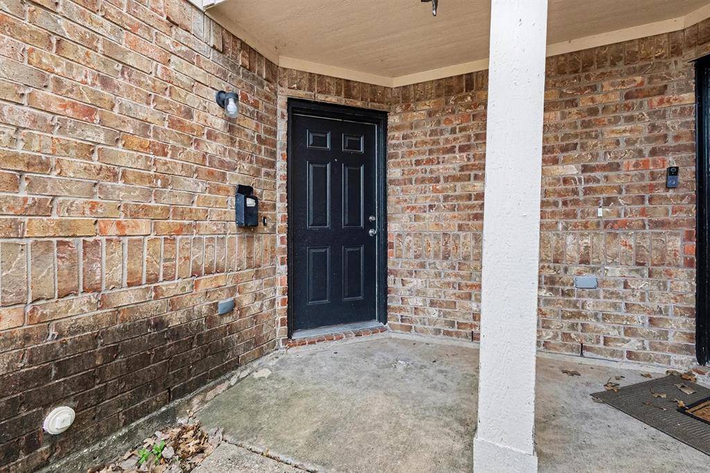 Dallas, TX 75217,210 Creek Cove Drive