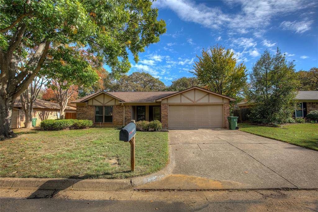 Arlington, TX 76015,2717 Lucas Drive