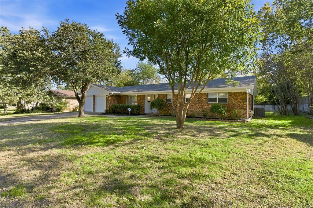 Fort Worth, TX 76112,2321 Carten Street