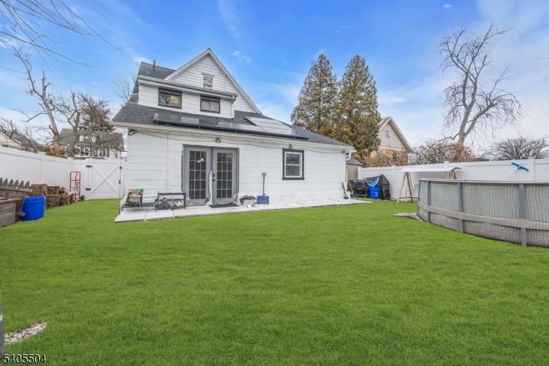 Dunellen Boro, NJ 08812,241 Orange St