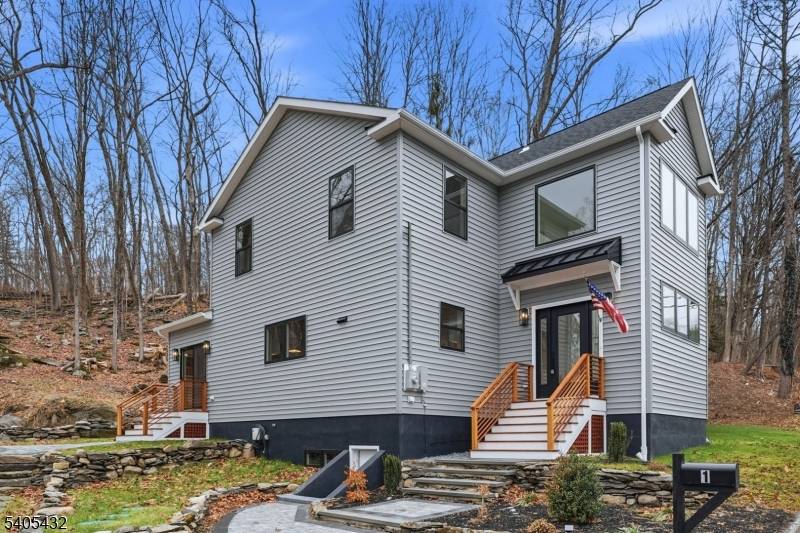 Blairstown Twp., NJ 07825,1 Four Corners Rd