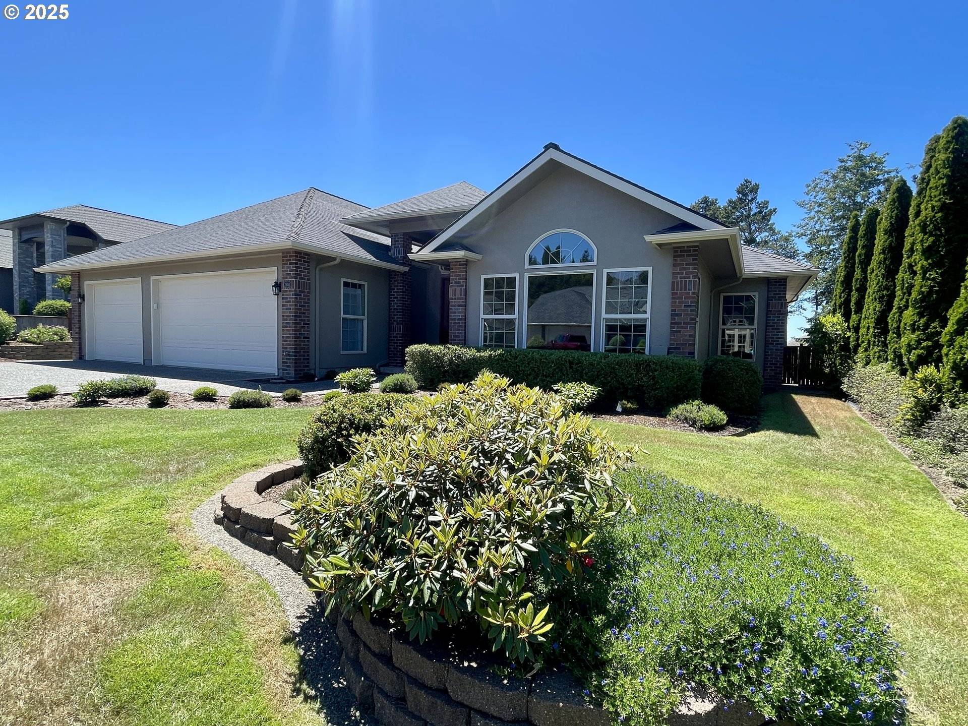 North Bend, OR 97459,2180 HAYES ST