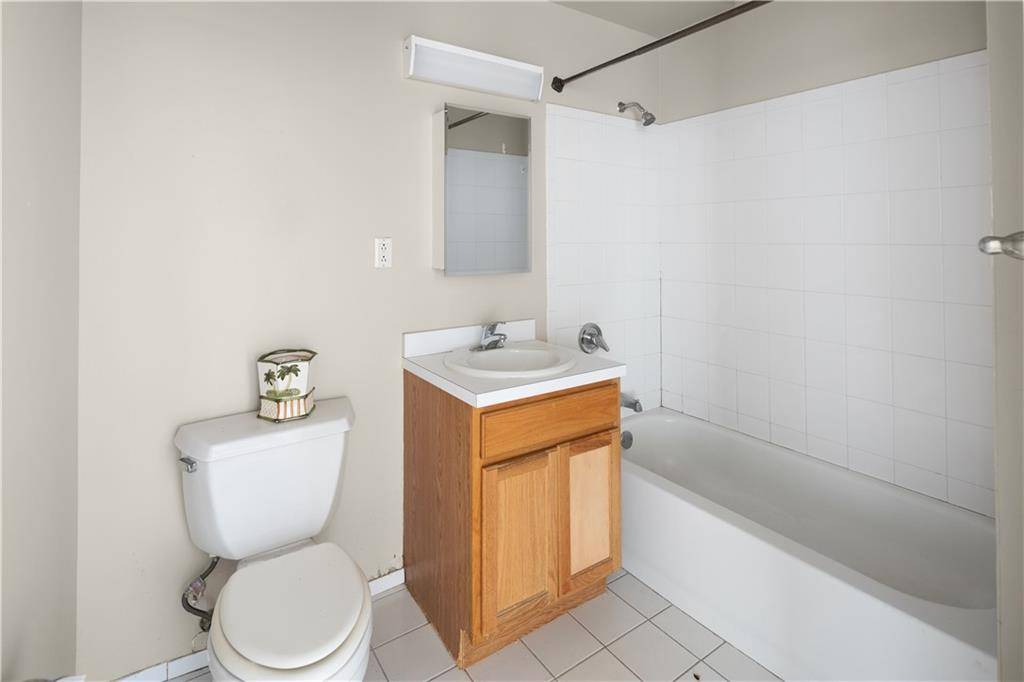 Brooklyn, NY 11693,260 Beach 81st ST #6V