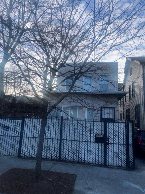 Brooklyn, NY 11208,756 Linwood ST