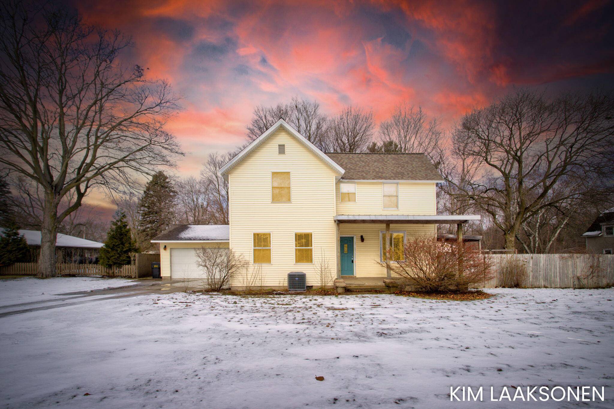 Holland, MI 49423,897 W 32nd ST