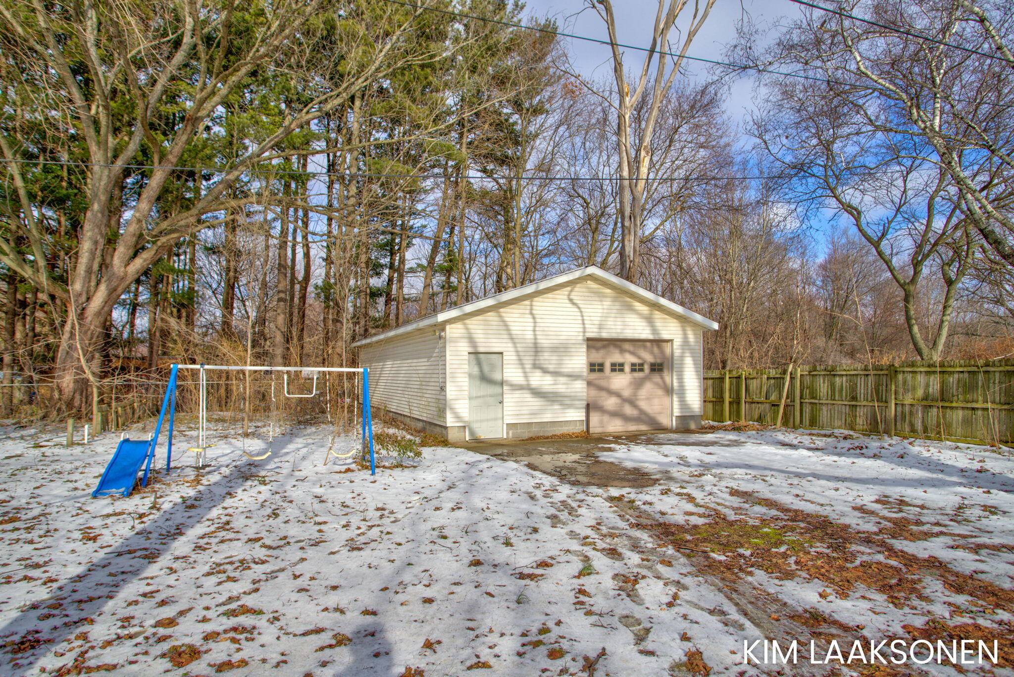 Holland, MI 49423,897 W 32nd ST