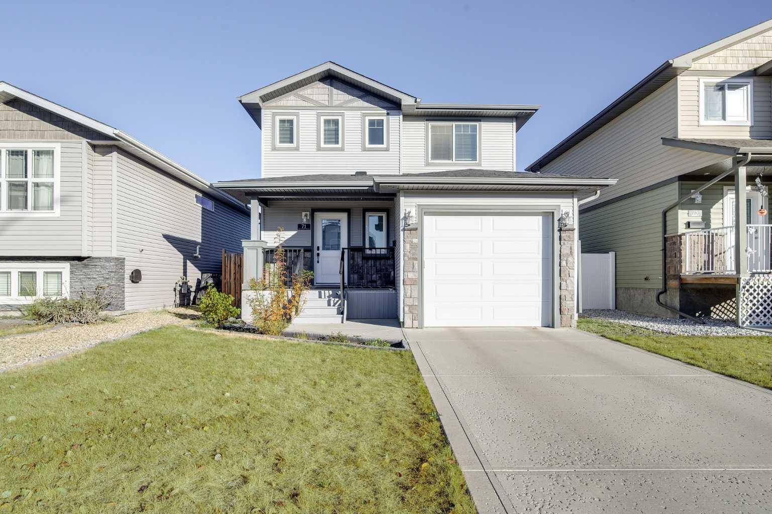 Blackfalds, AB T0M 0J0,71 Almond CRES