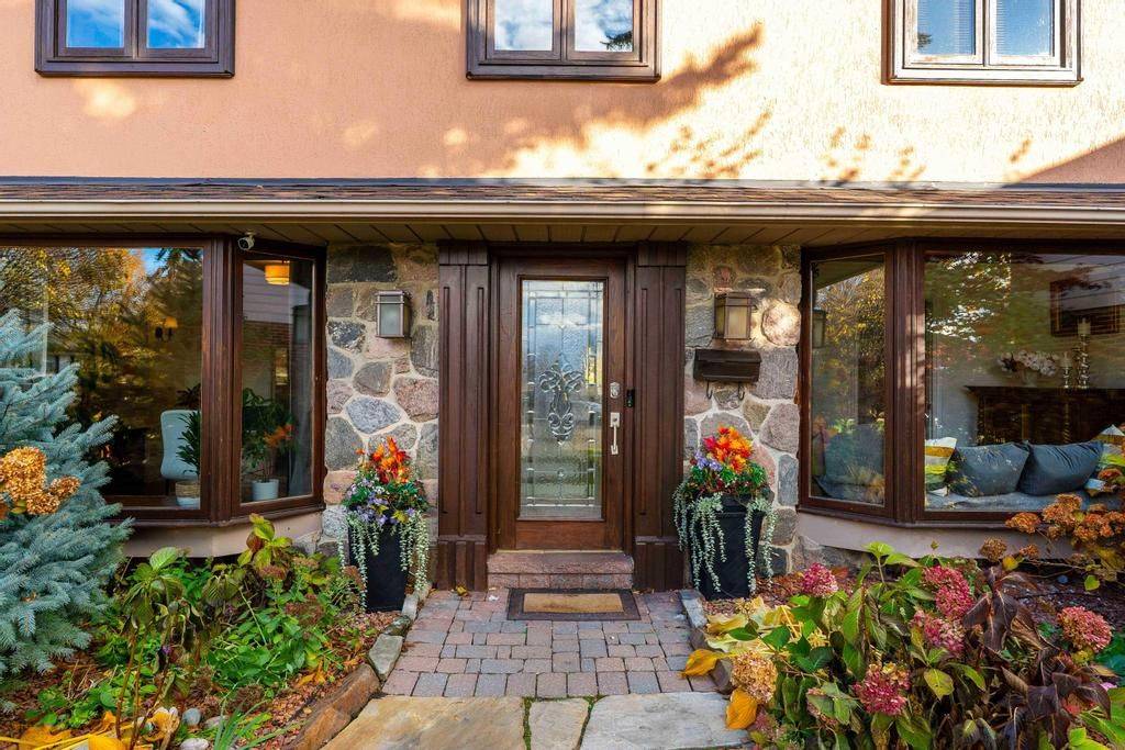 Toronto C15, ON M2J 1B8,50 Skyview CRES