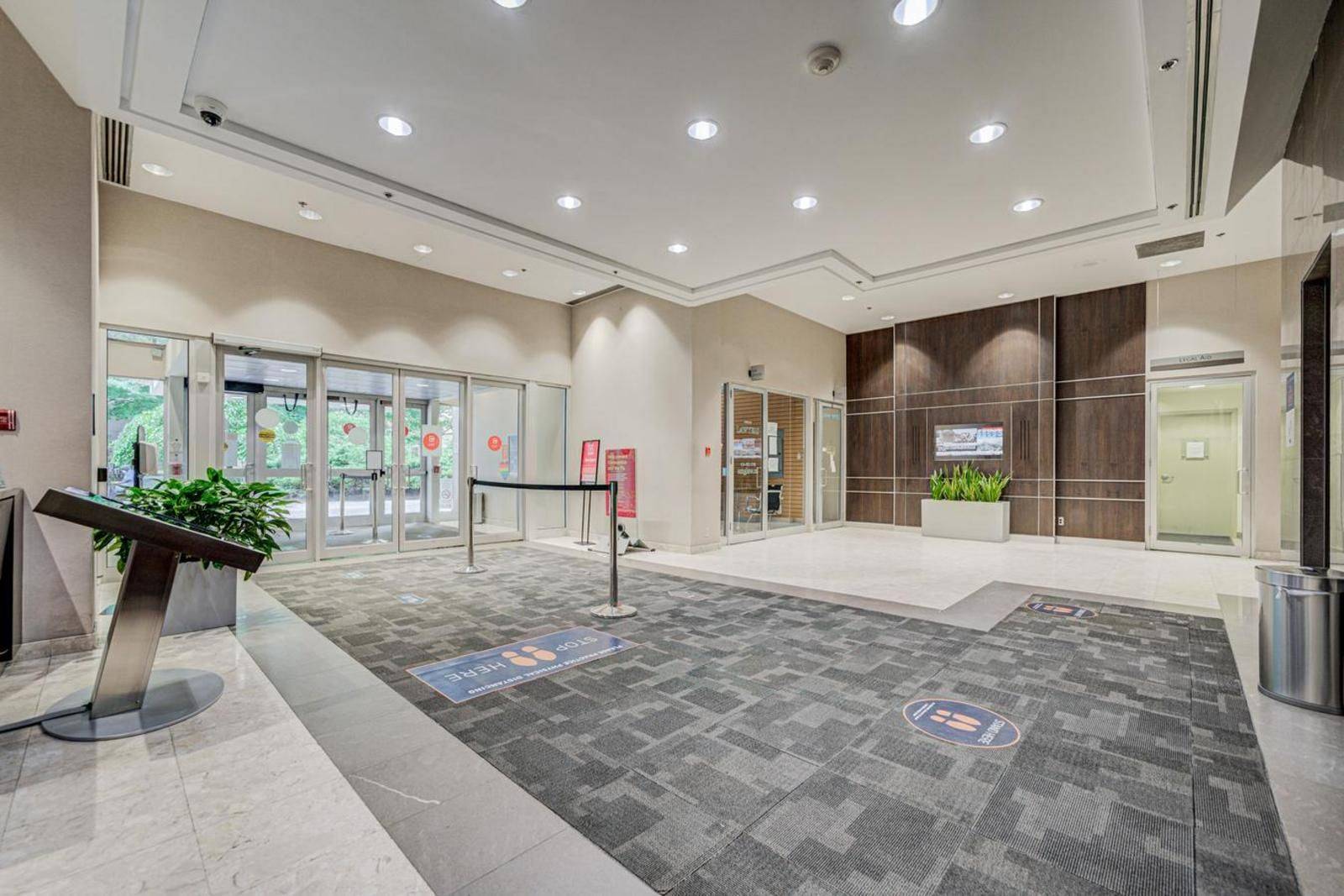 Toronto C14, ON M2N 5N1,45 Sheppard AVE E #906